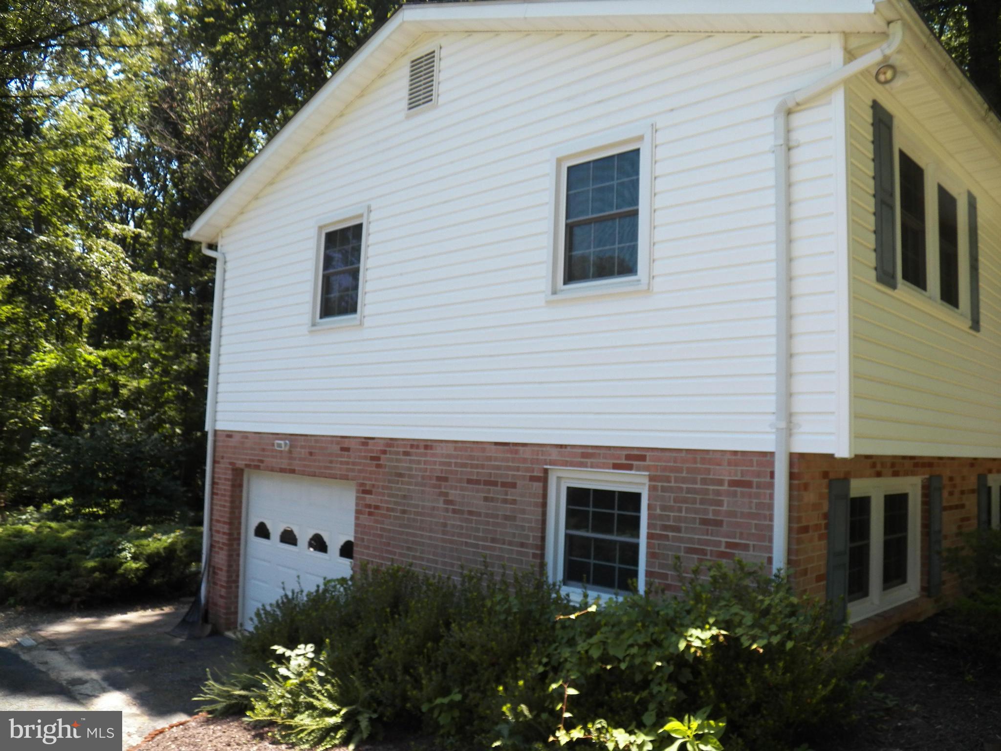 RUSTIC HILLS - Residential