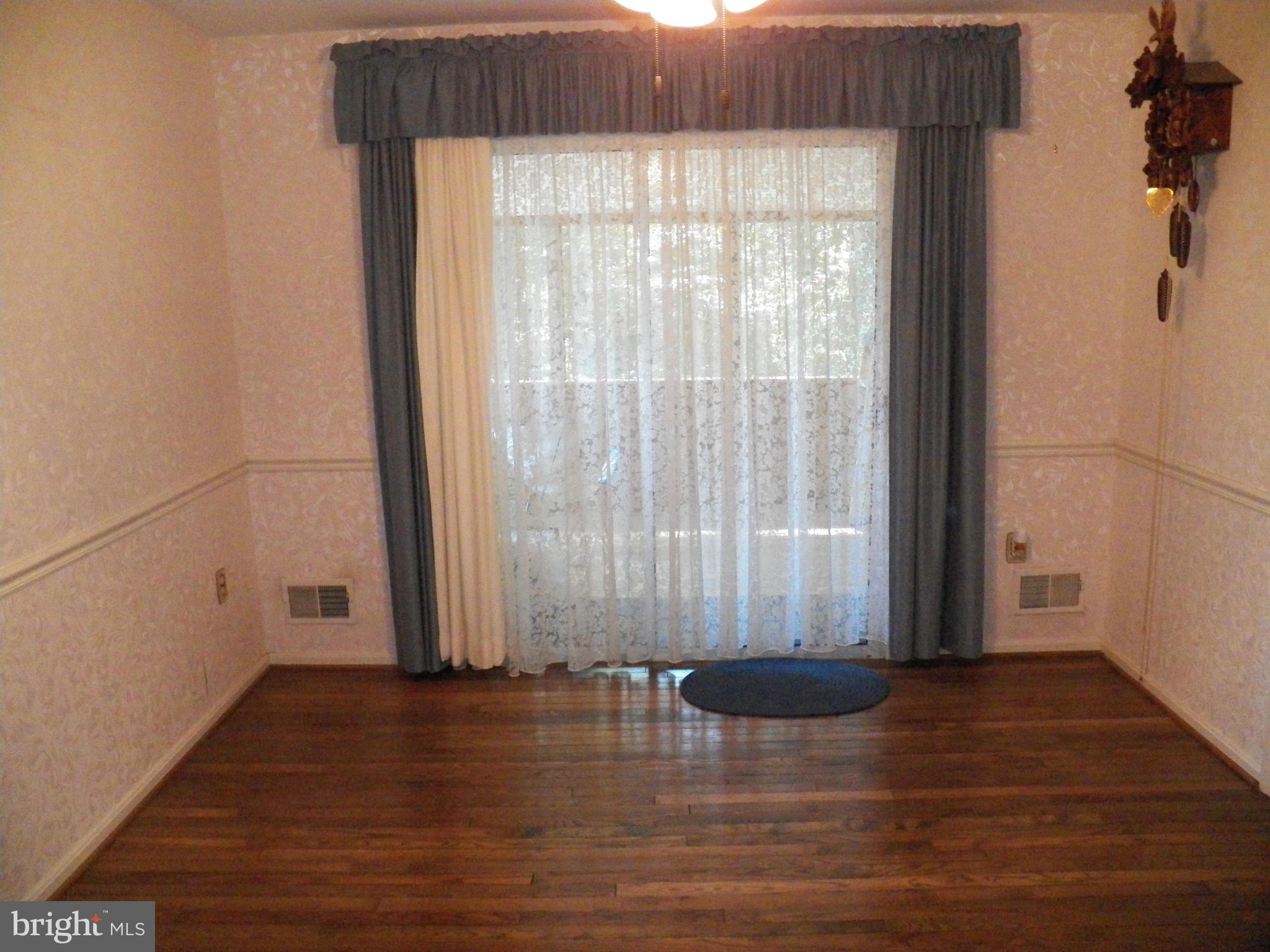 RUSTIC HILLS - Residential