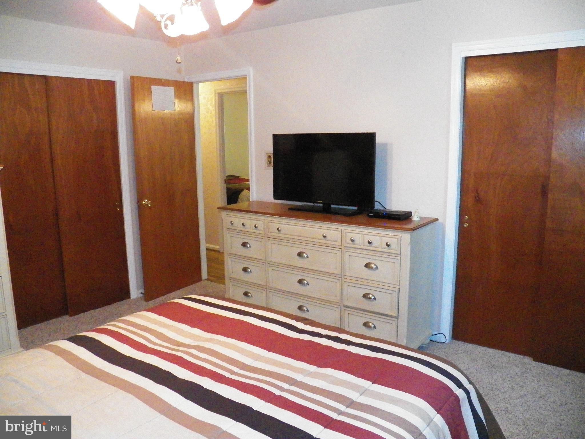 RUSTIC HILLS - Residential