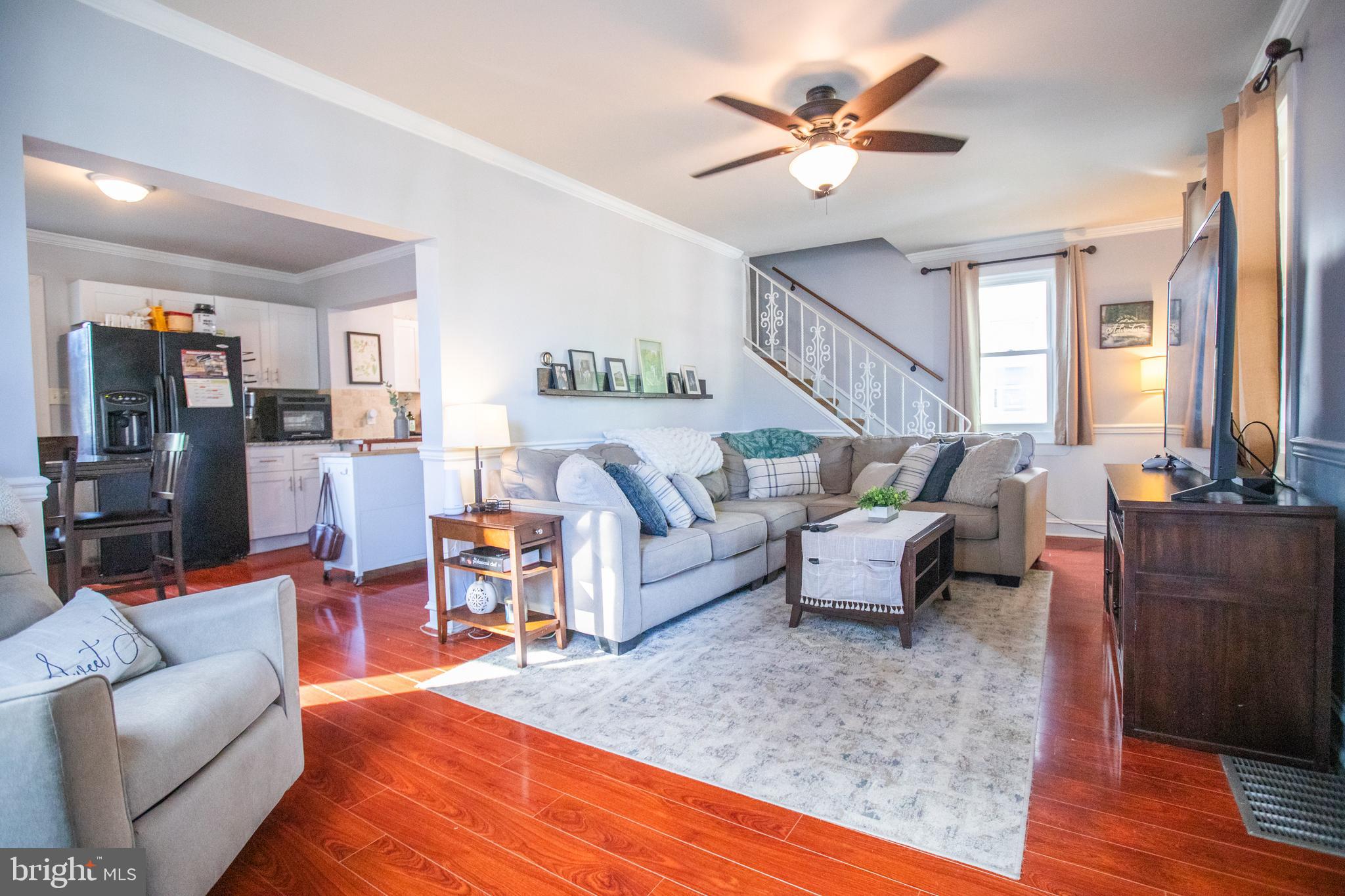 112 W MAIDEN LANE