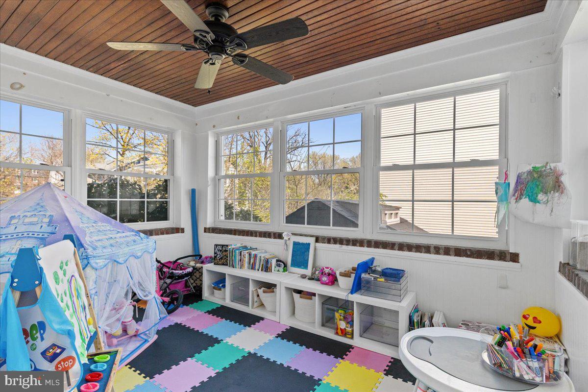 LAKE EVESHAM HISTORIC DISTRICT - Residential