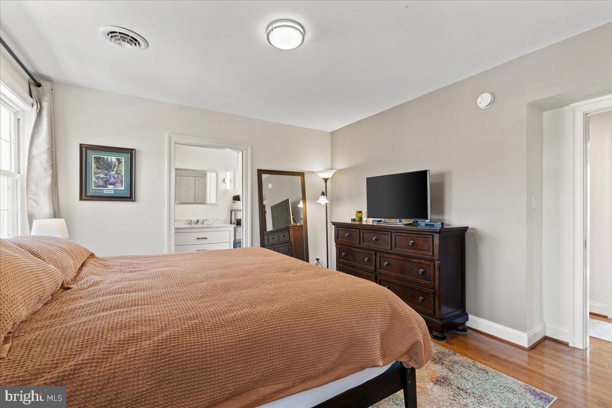 LAKE EVESHAM HISTORIC DISTRICT - Residential