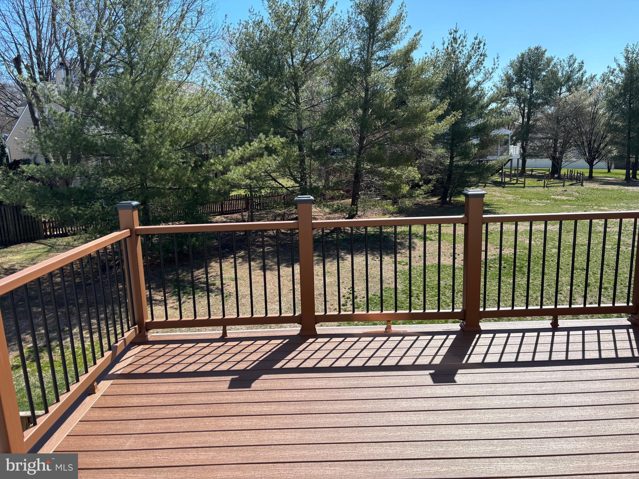 THE KNOLLS - Residential Lease