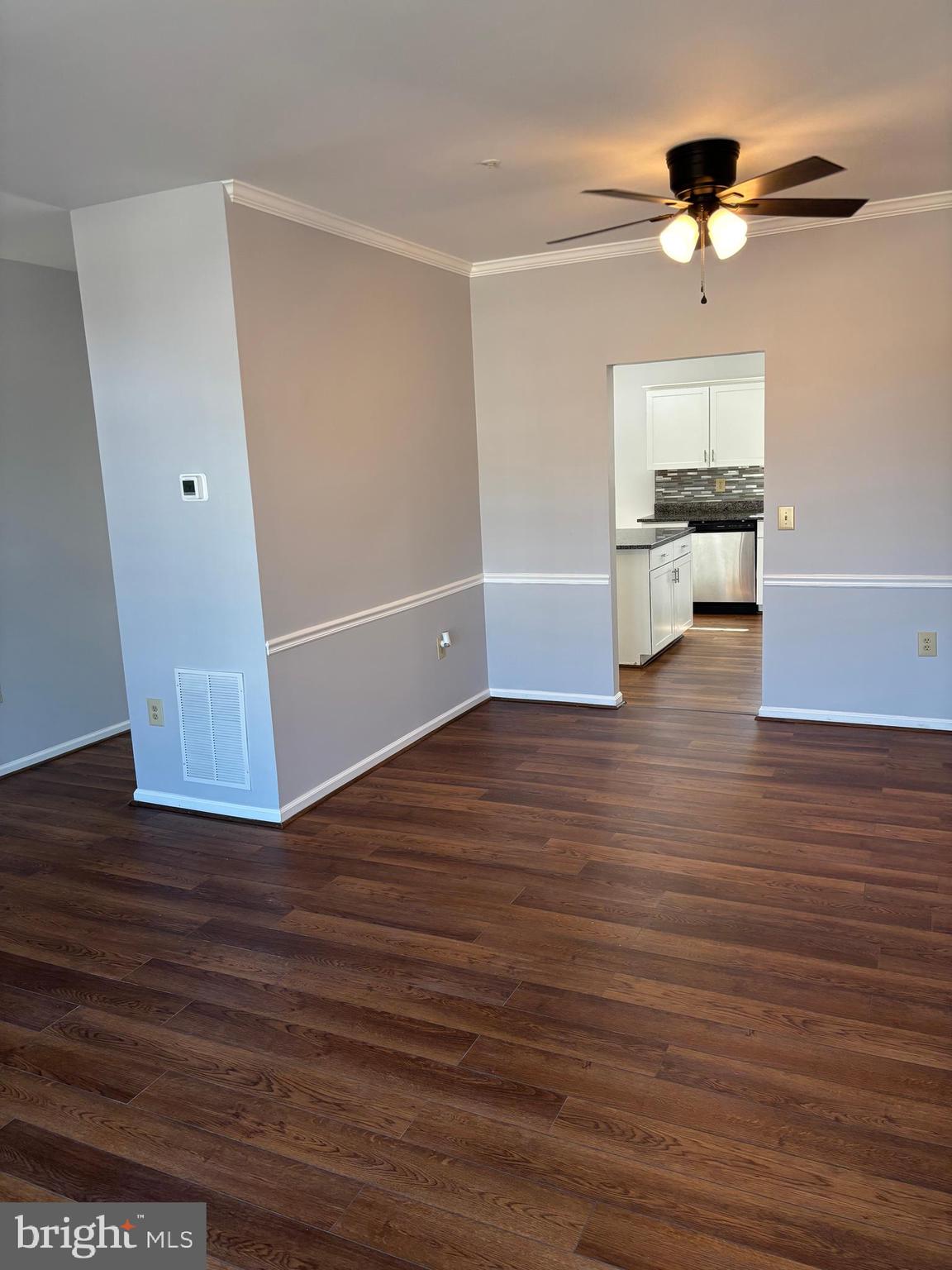 THE KNOLLS - Residential Lease