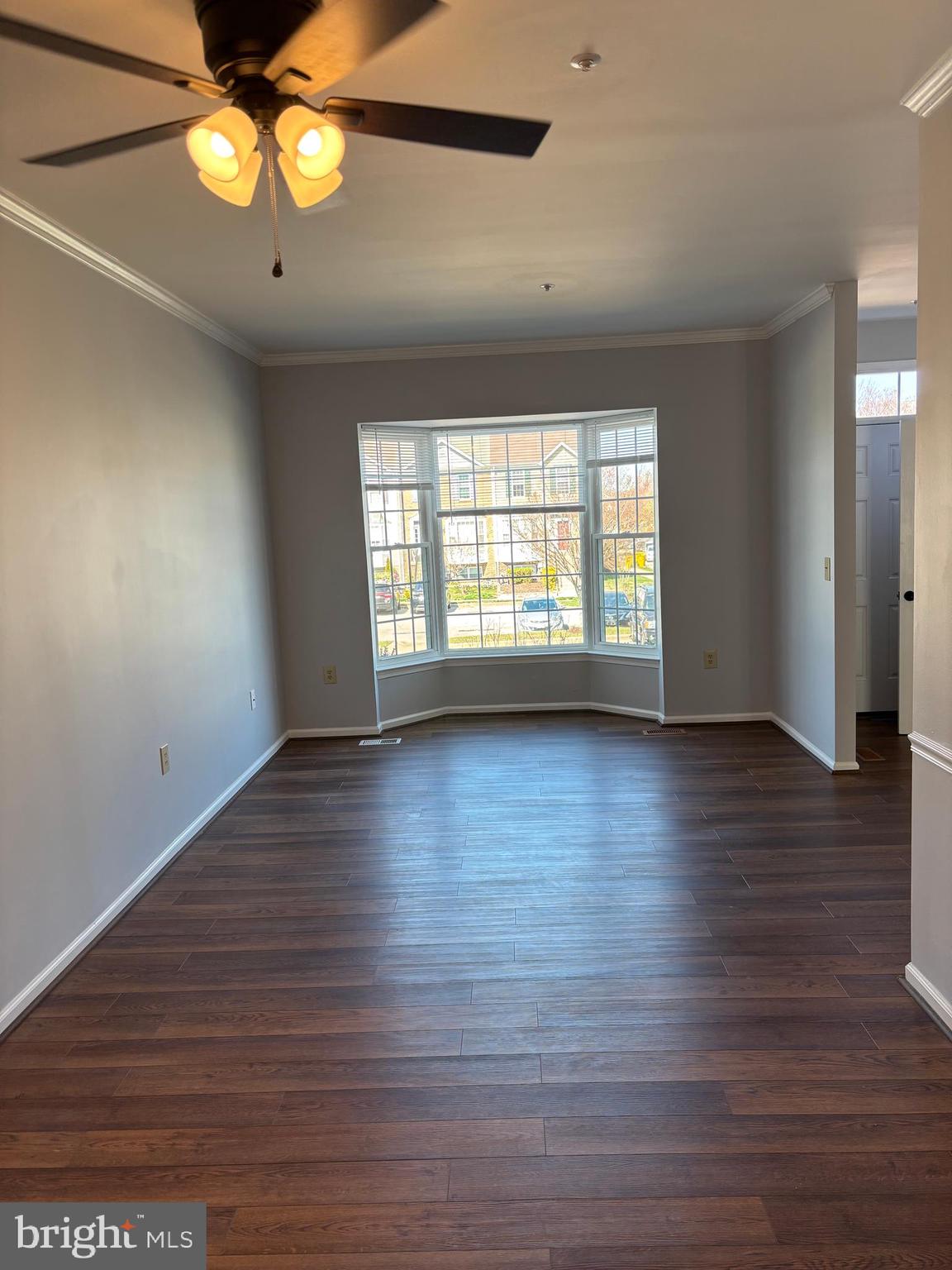 THE KNOLLS - Residential Lease