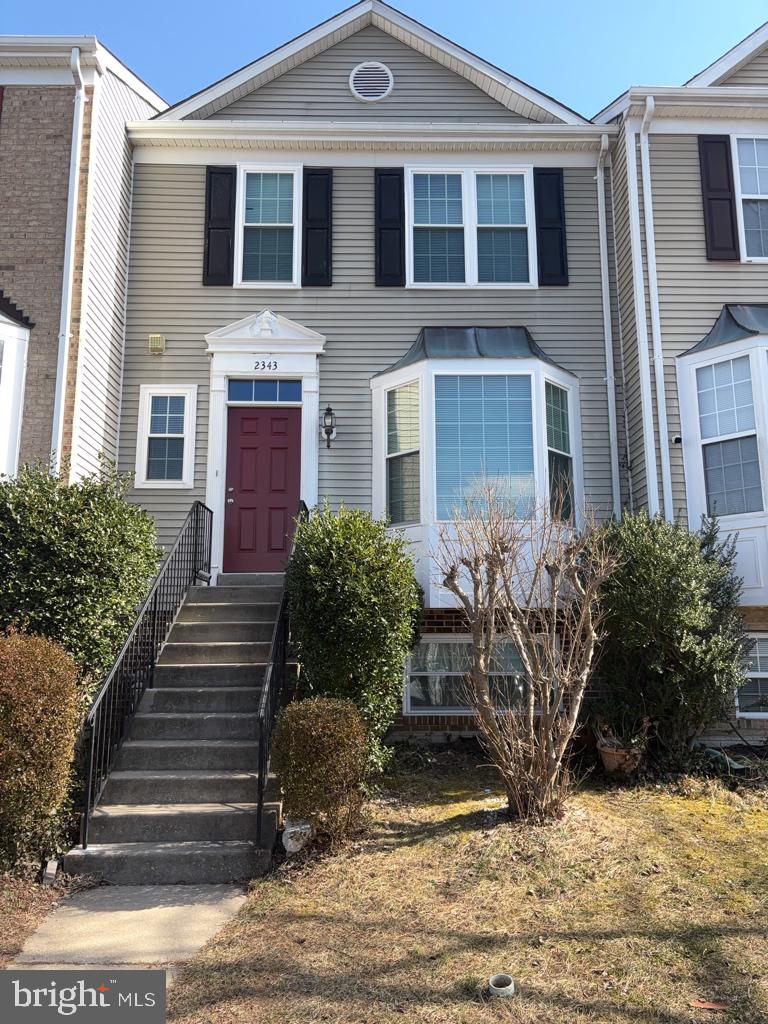 THE KNOLLS - Residential Lease