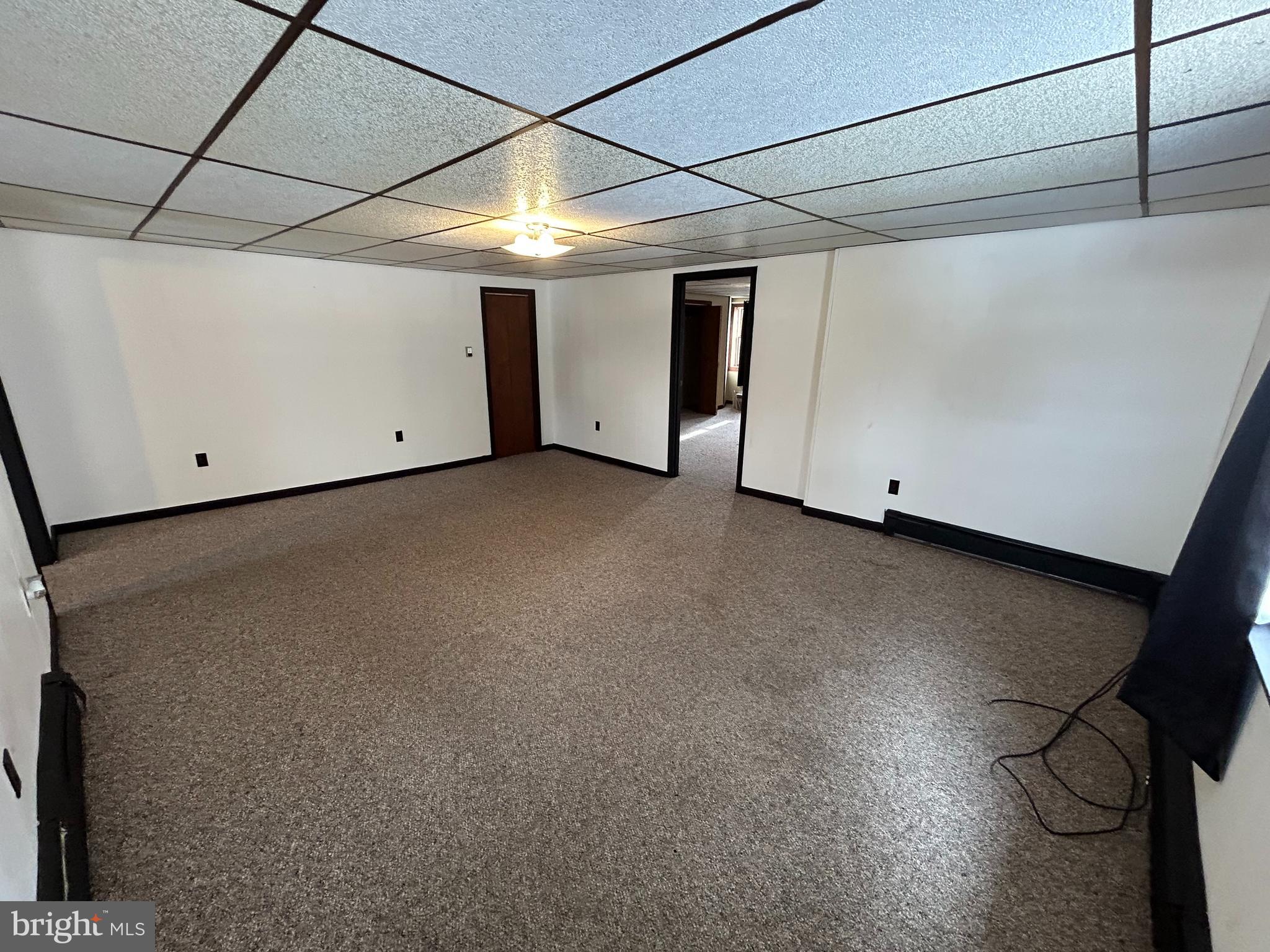 RESIDENTIAL - Residential Lease