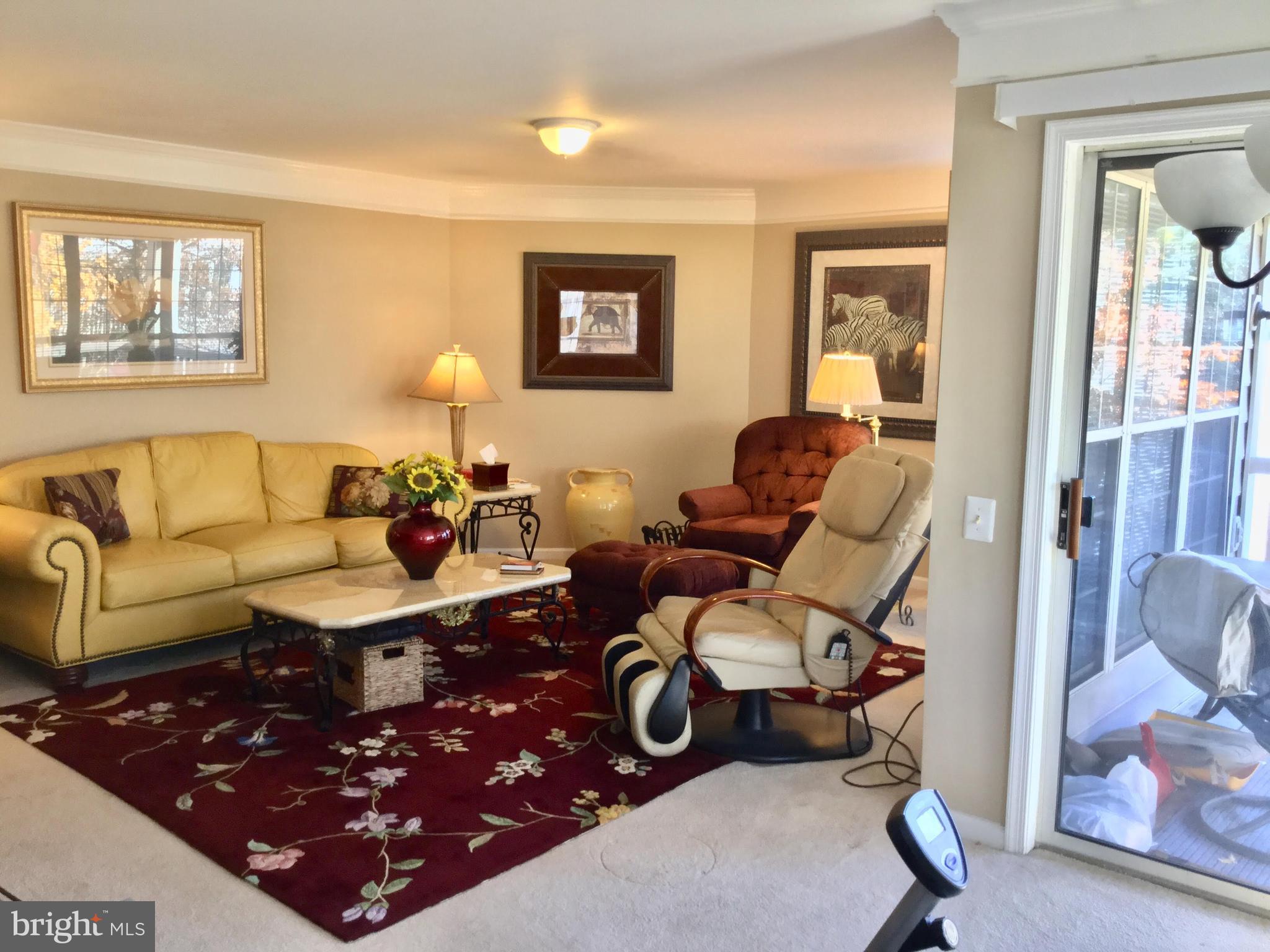 BULL RUN CONDO - Residential
