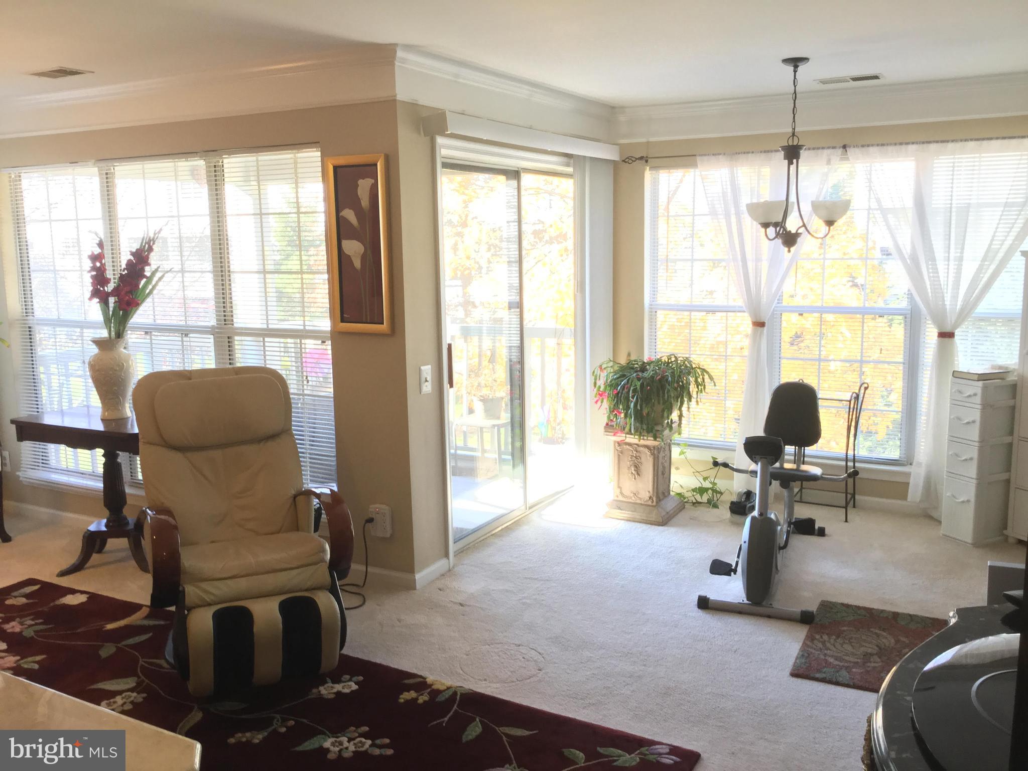 BULL RUN CONDO - Residential