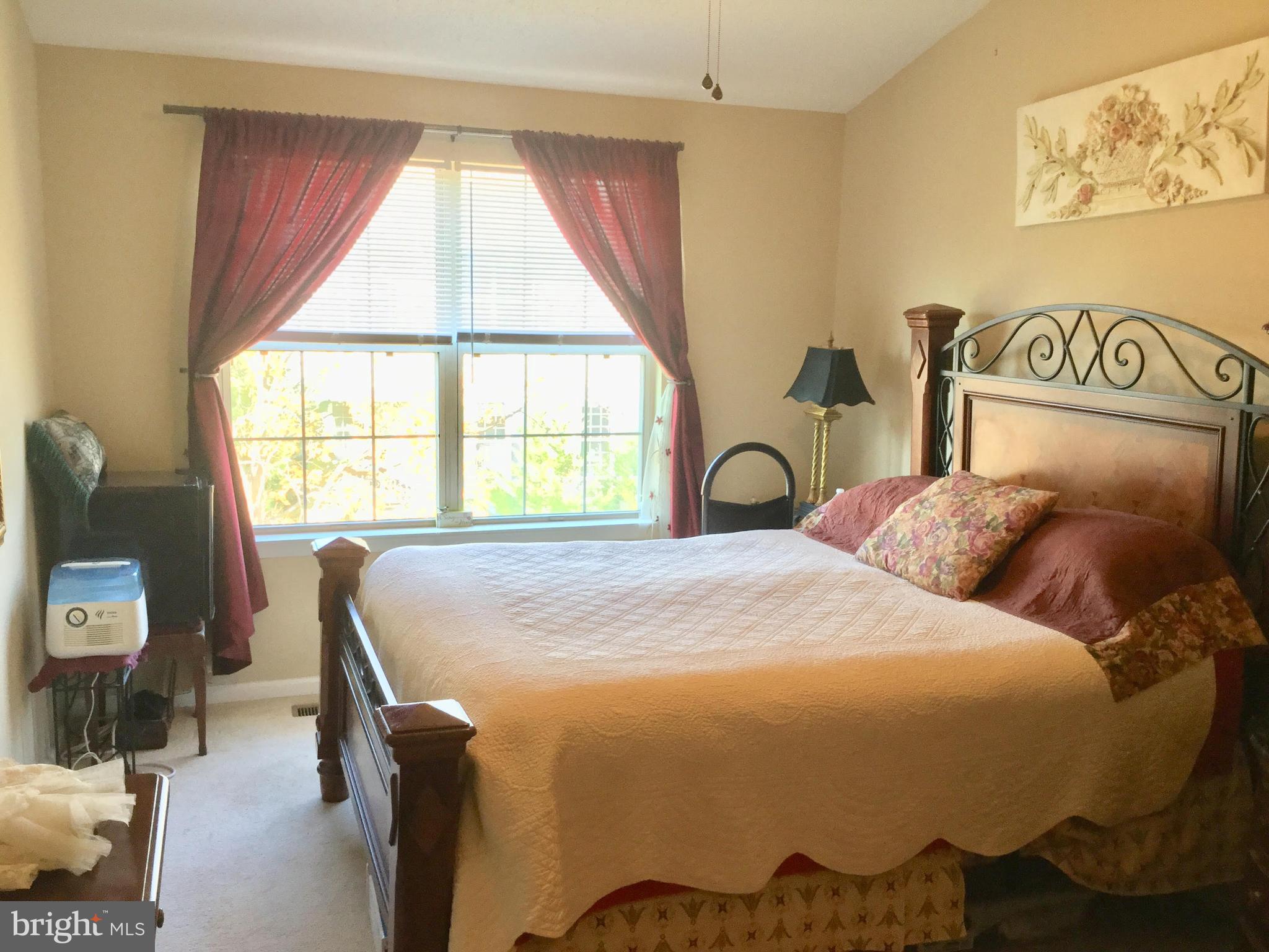 BULL RUN CONDO - Residential