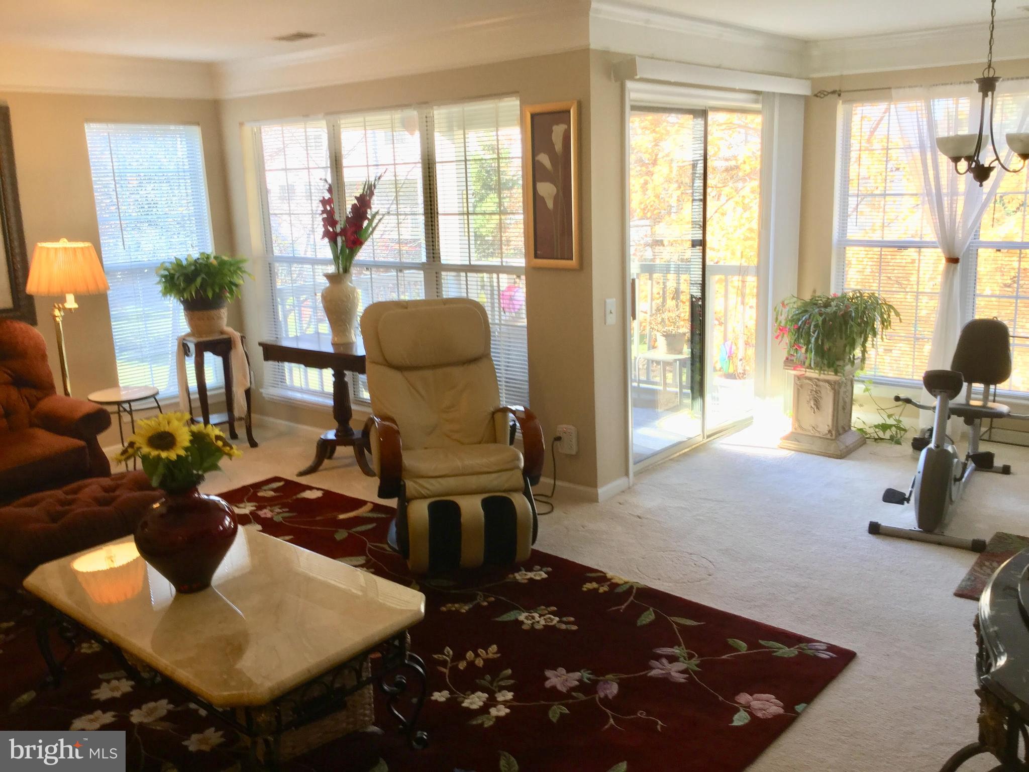 BULL RUN CONDO - Residential