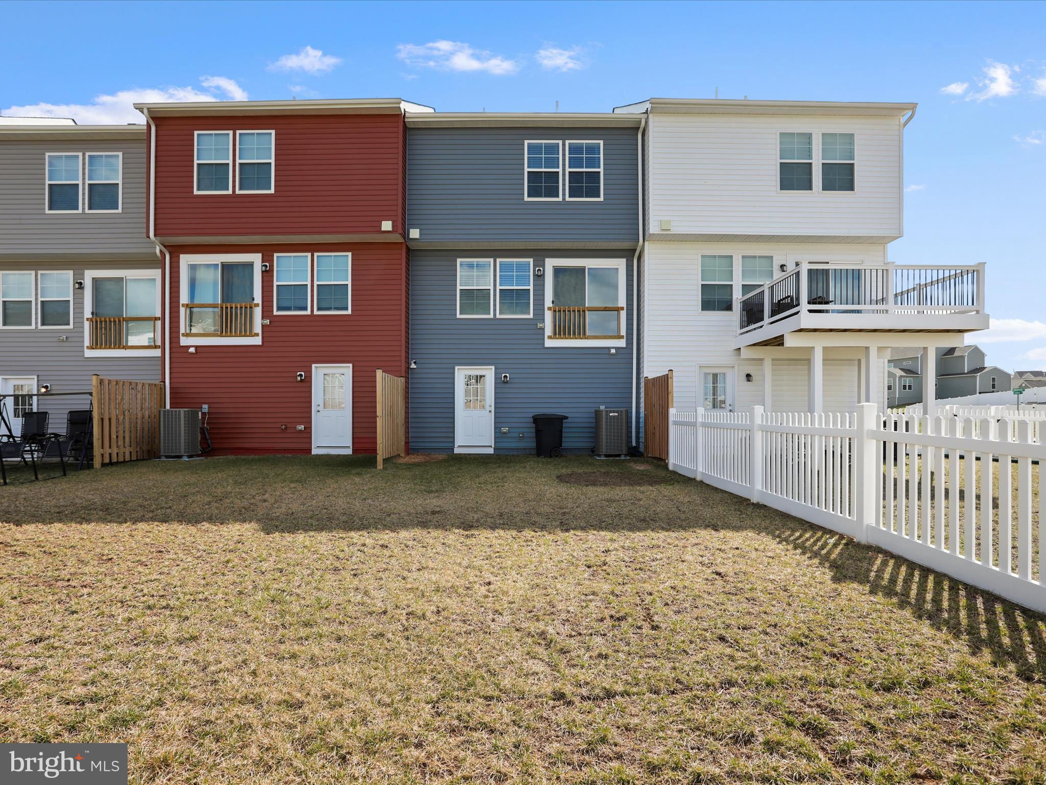 MCCAULEY CROSSING - Residential