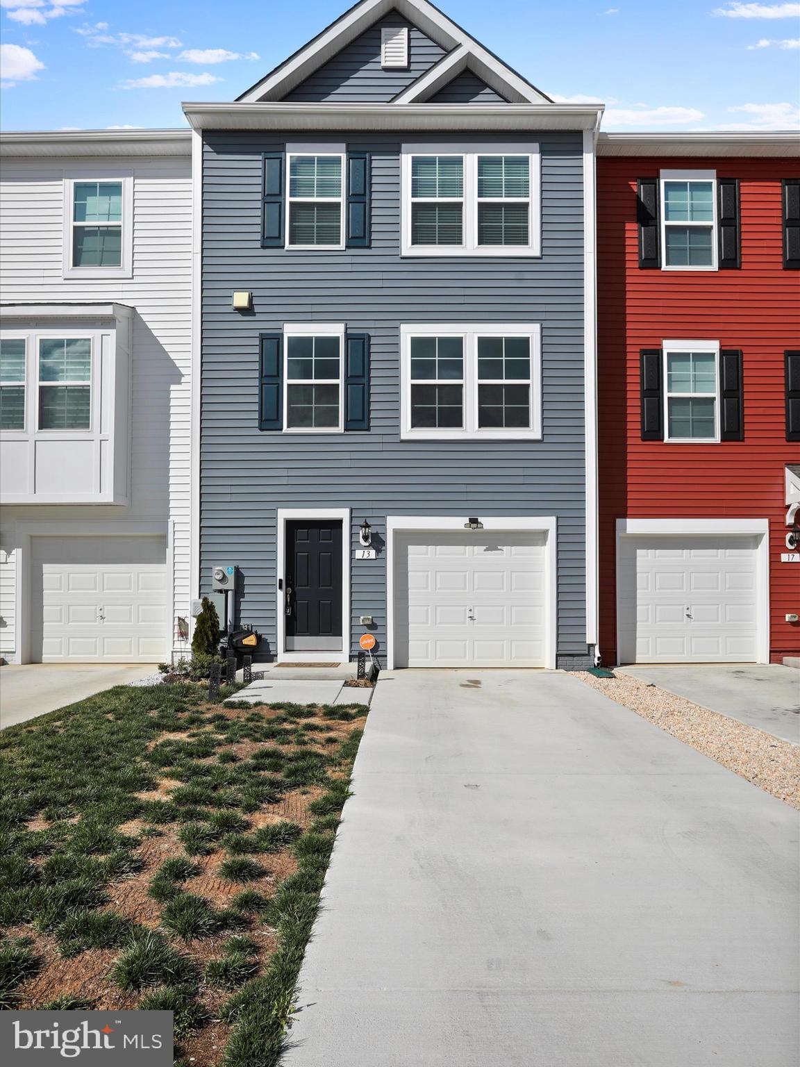 MCCAULEY CROSSING - Residential