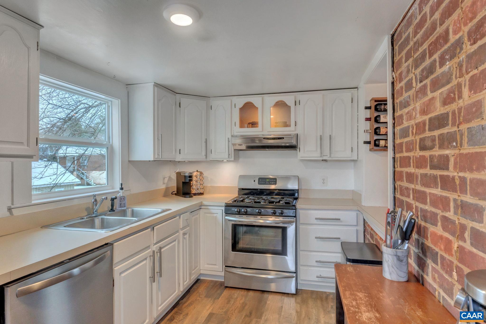 LOCUST GROVE - Residential