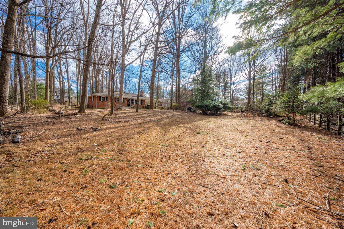 LAYTONSVILLE OUTSIDE - Residential