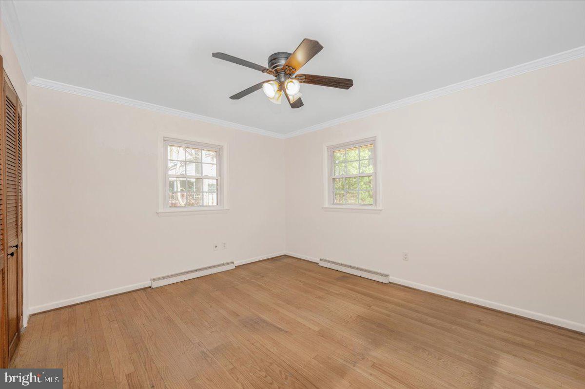 LAYTONSVILLE OUTSIDE - Residential