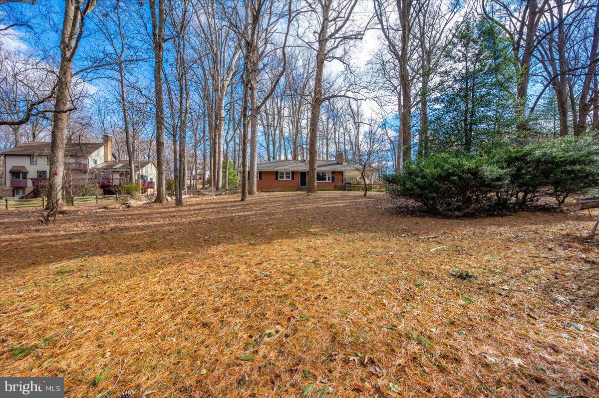 LAYTONSVILLE OUTSIDE - Residential