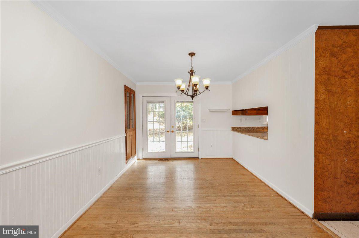 LAYTONSVILLE OUTSIDE - Residential