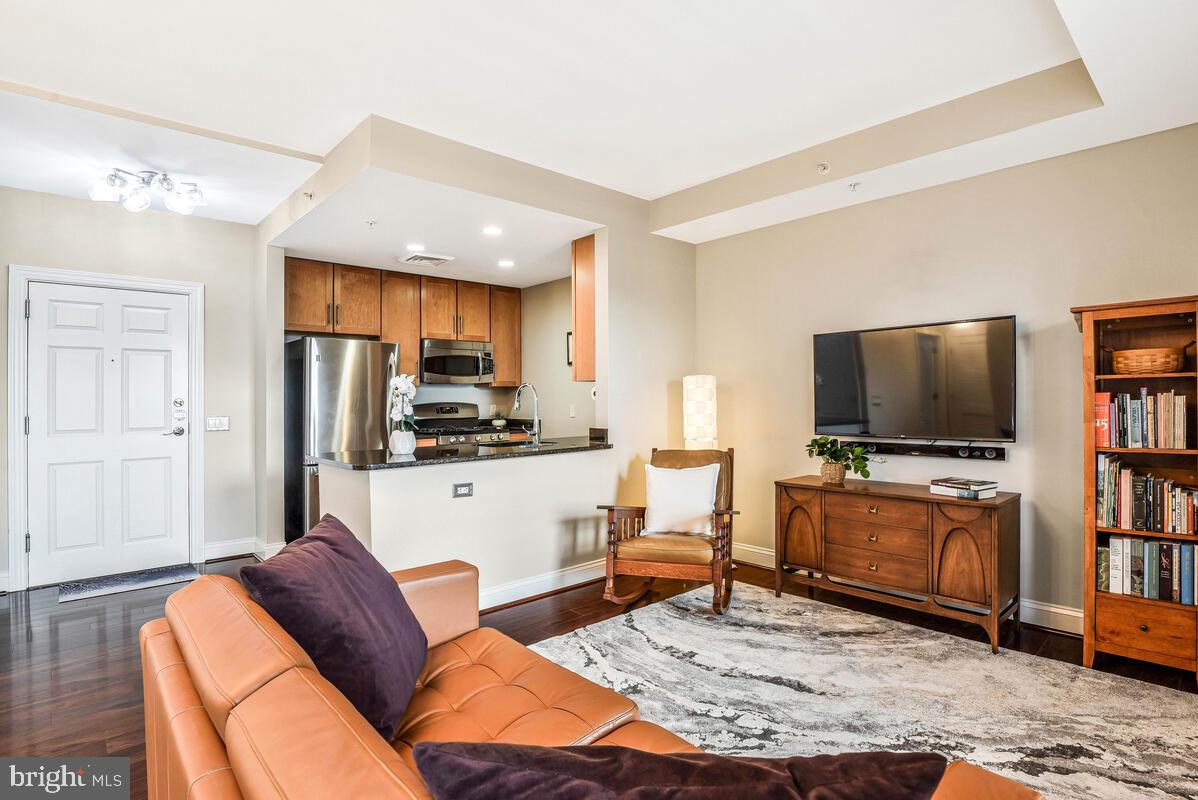 1111 ORONOCO STREET 340