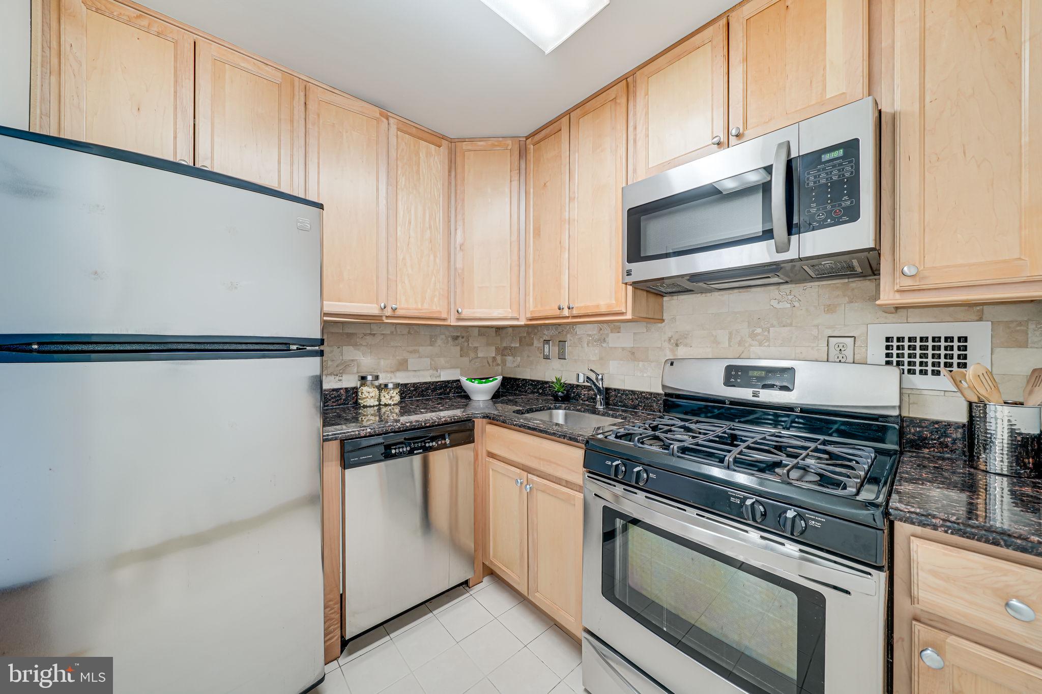 FOREST HILLS - Residential