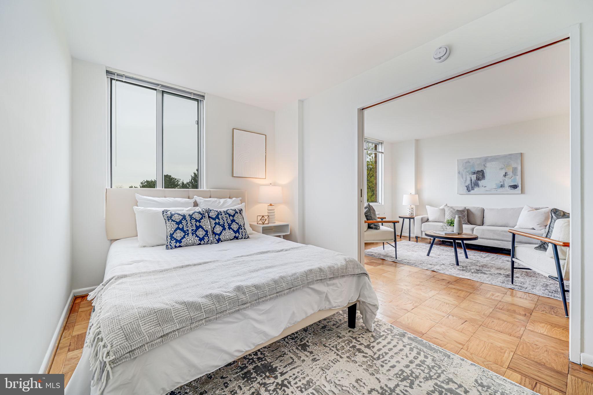 FOREST HILLS - Residential