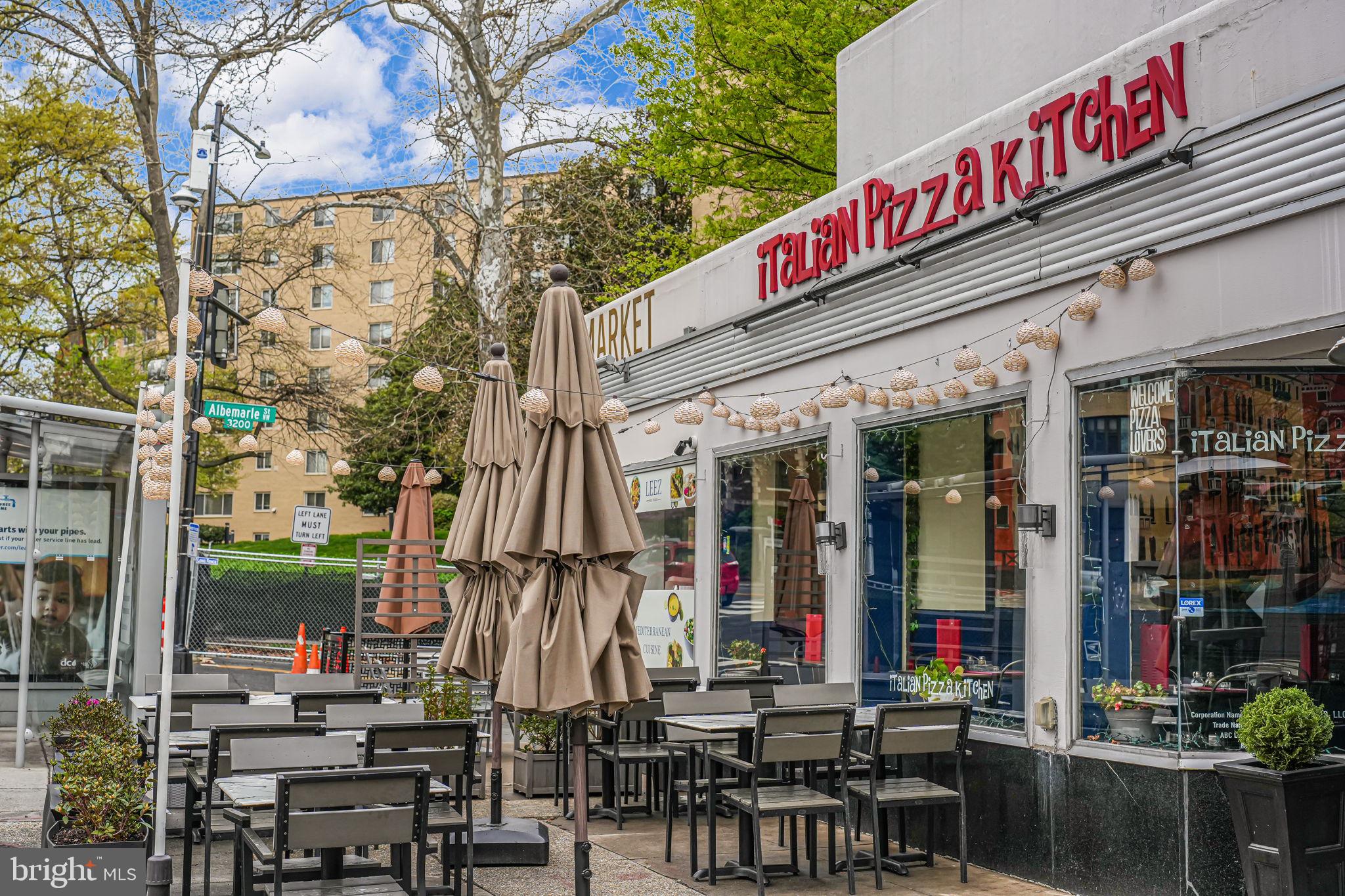 FOREST HILLS - Residential