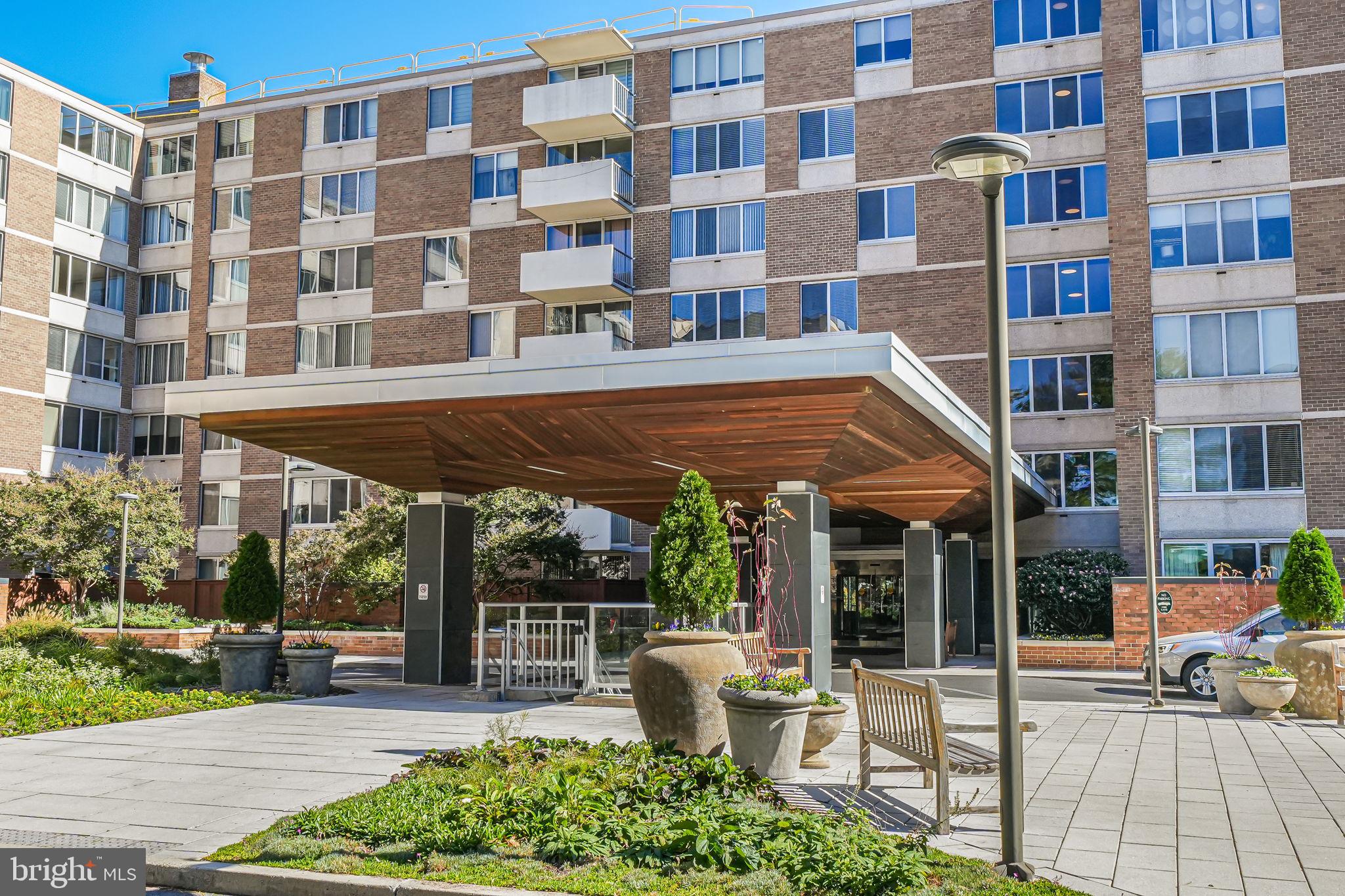 FOREST HILLS - Residential