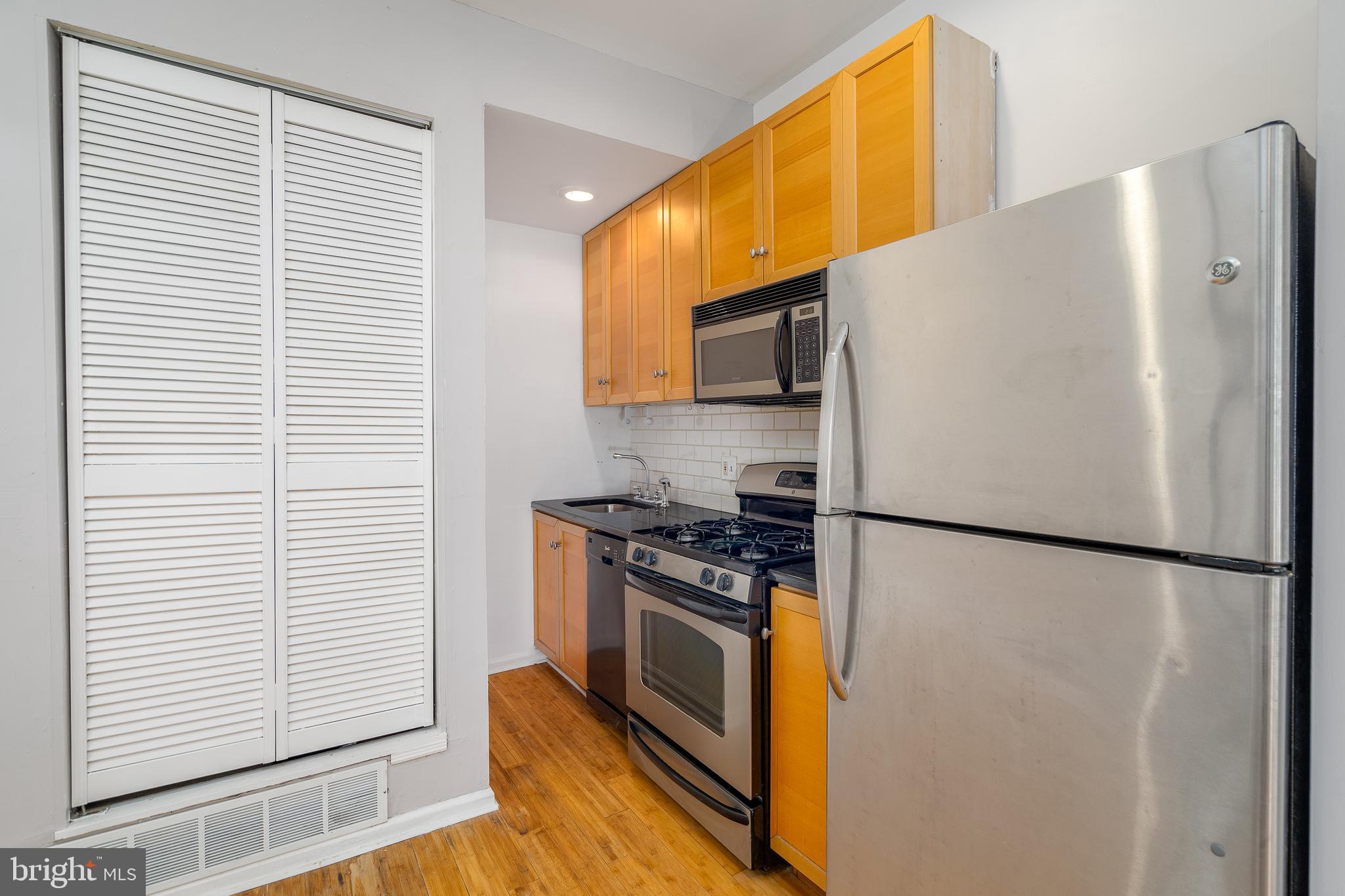 GRADUATE HOSPITAL - Residential Lease