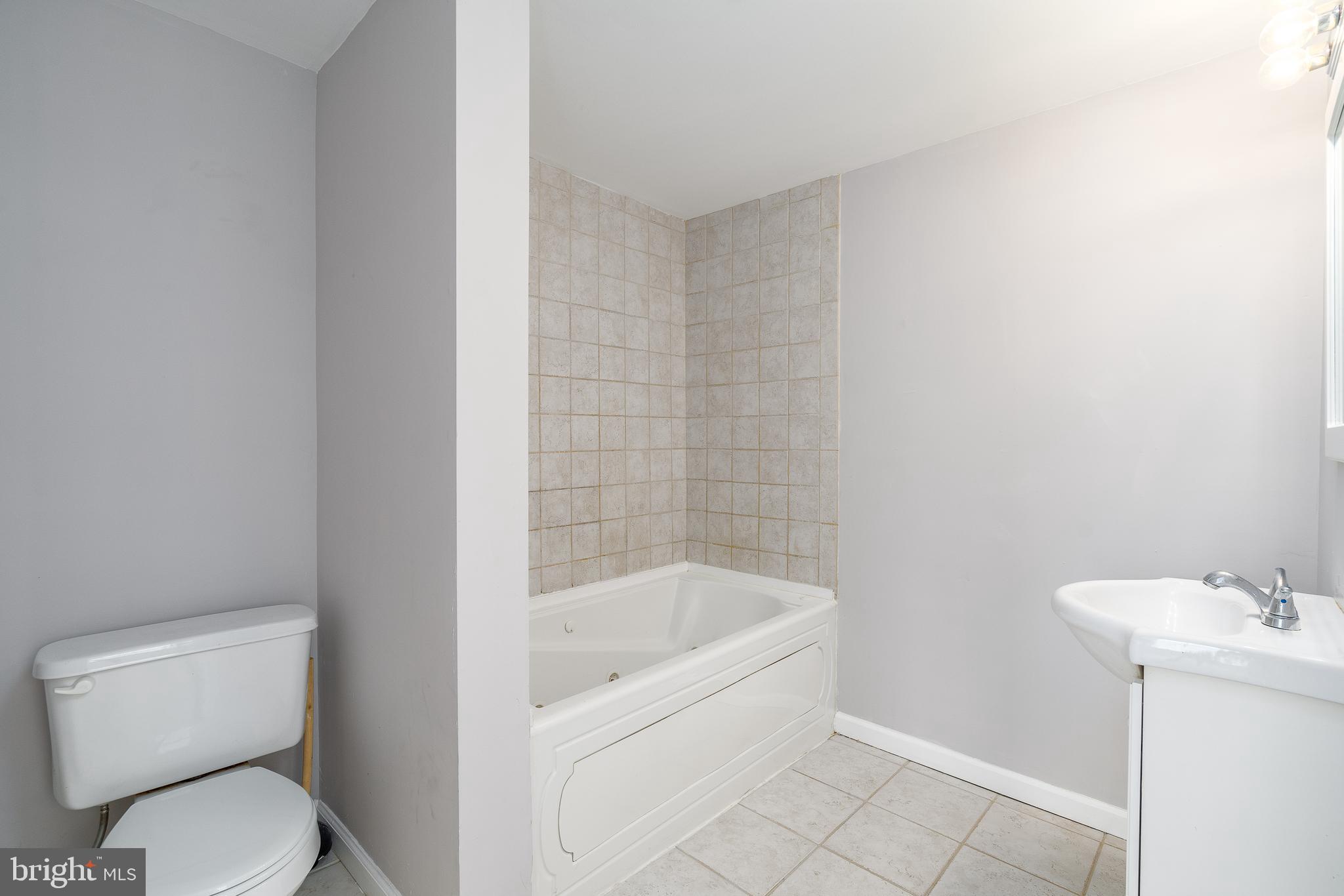 GRADUATE HOSPITAL - Residential Lease