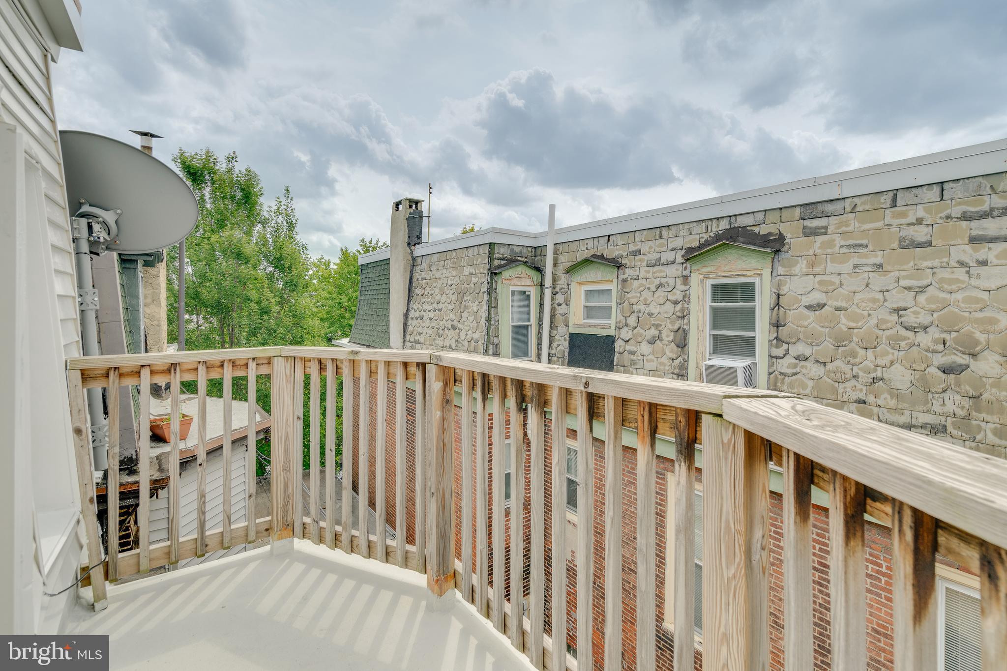 GRADUATE HOSPITAL - Residential Lease