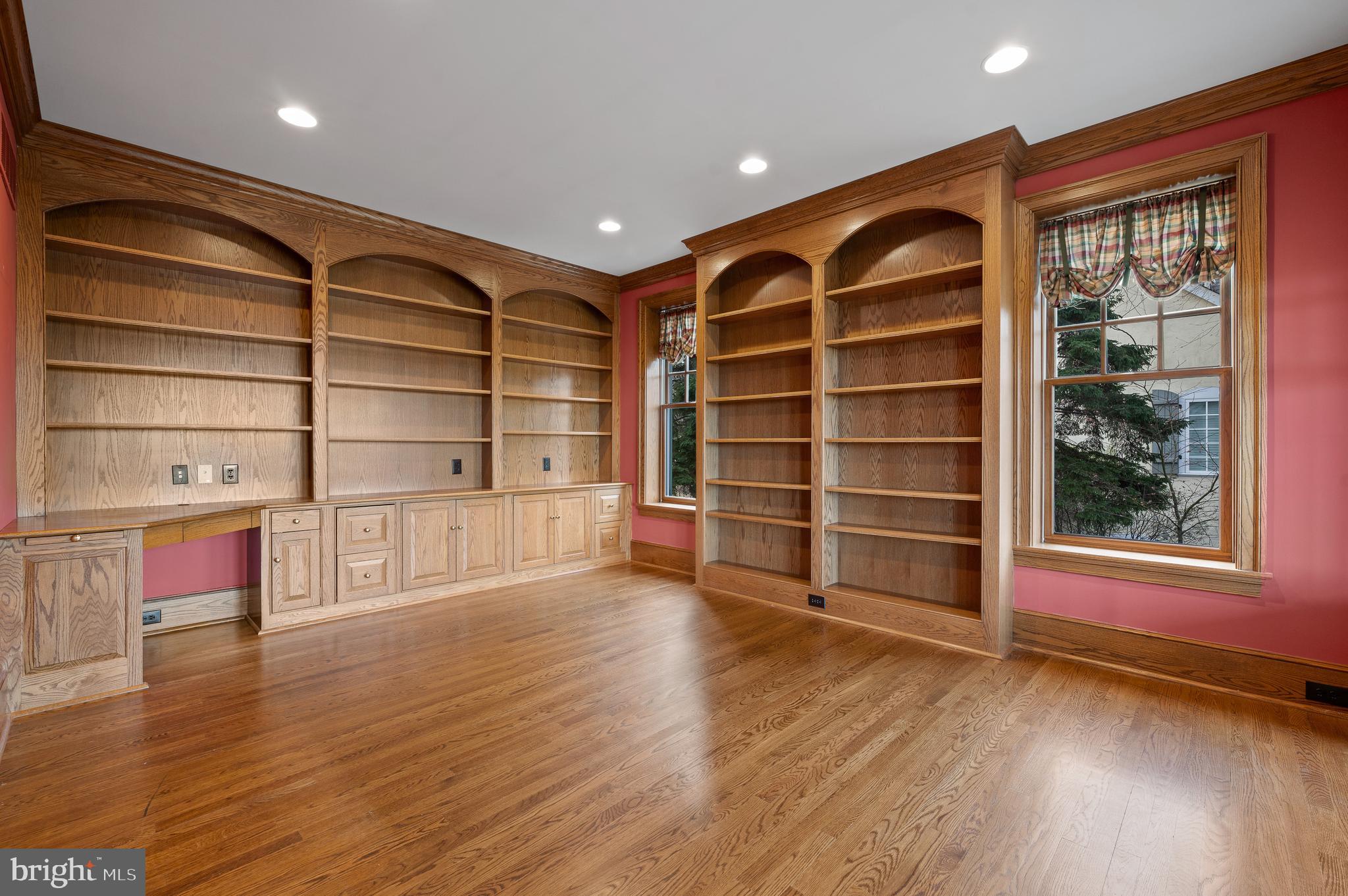 APPLEBROOK - Residential