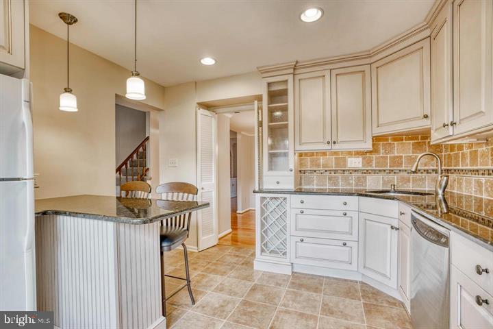 MAYS CHAPEL - Residential Lease