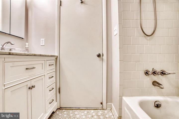 MAYS CHAPEL - Residential Lease