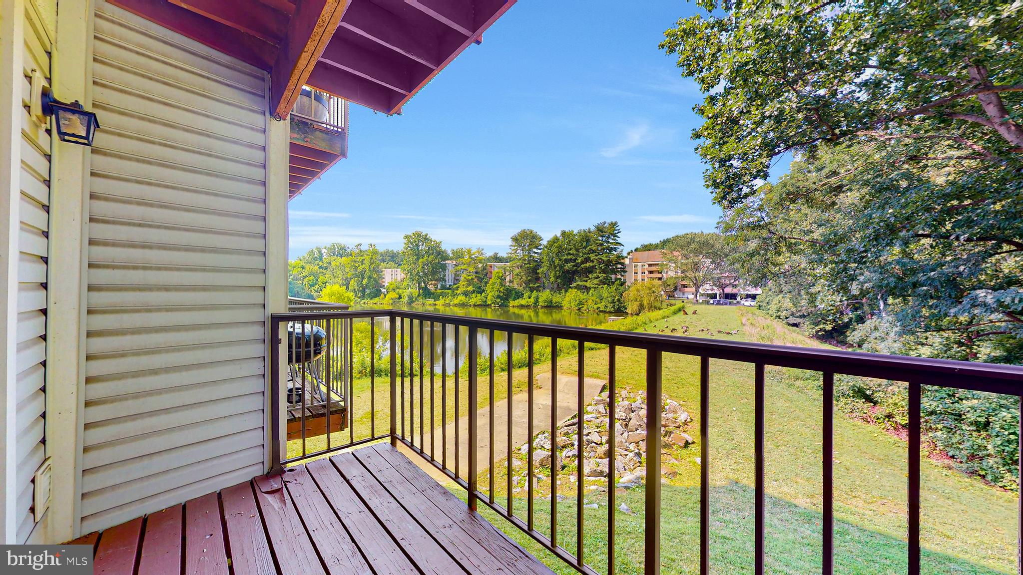 LAKESHORE - Residential