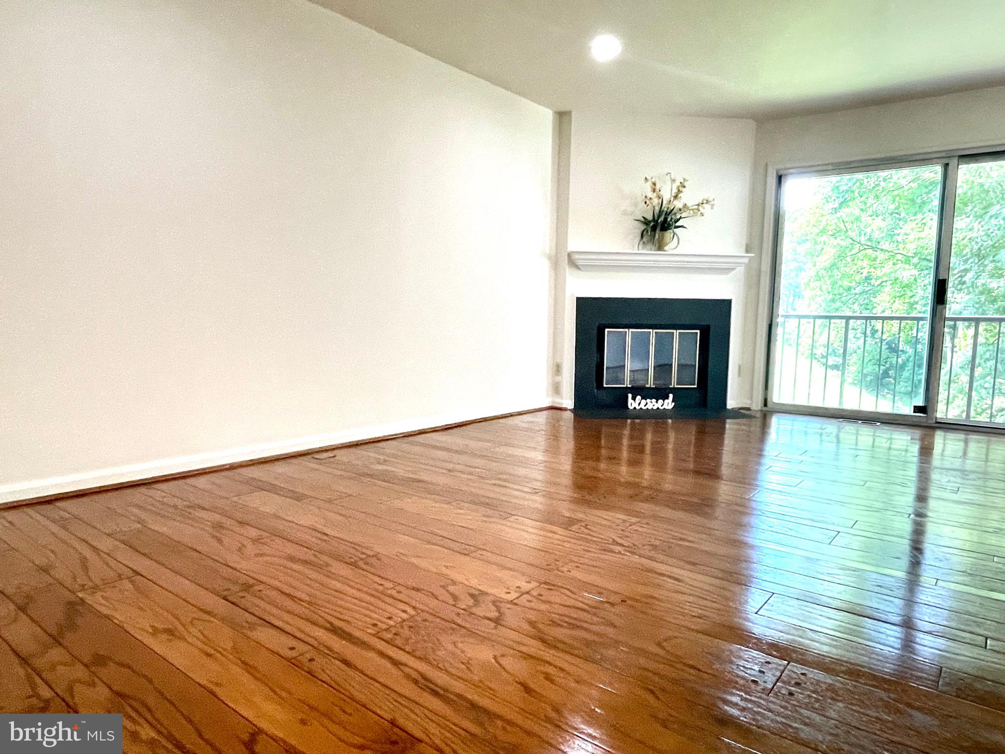 LAKESHORE - Residential