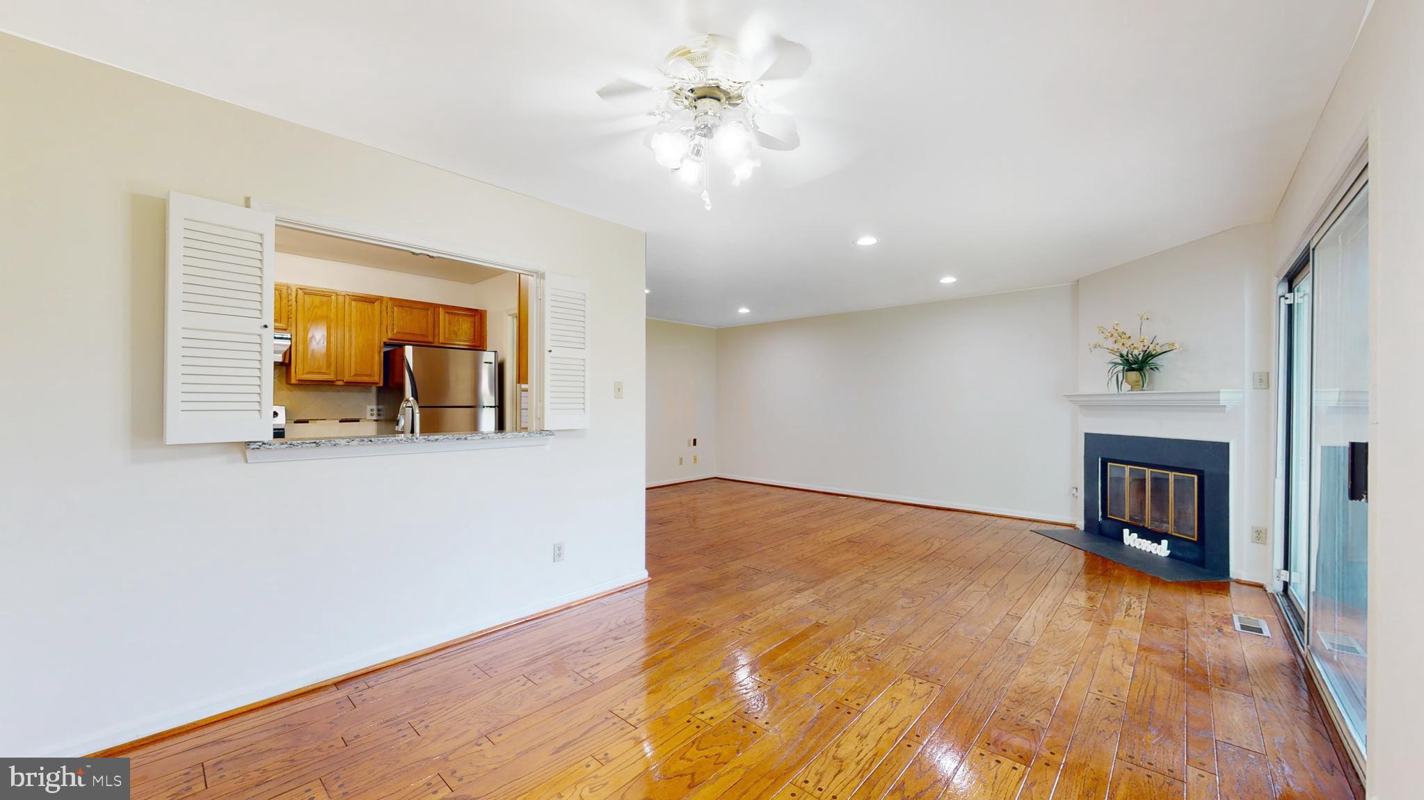 LAKESHORE - Residential