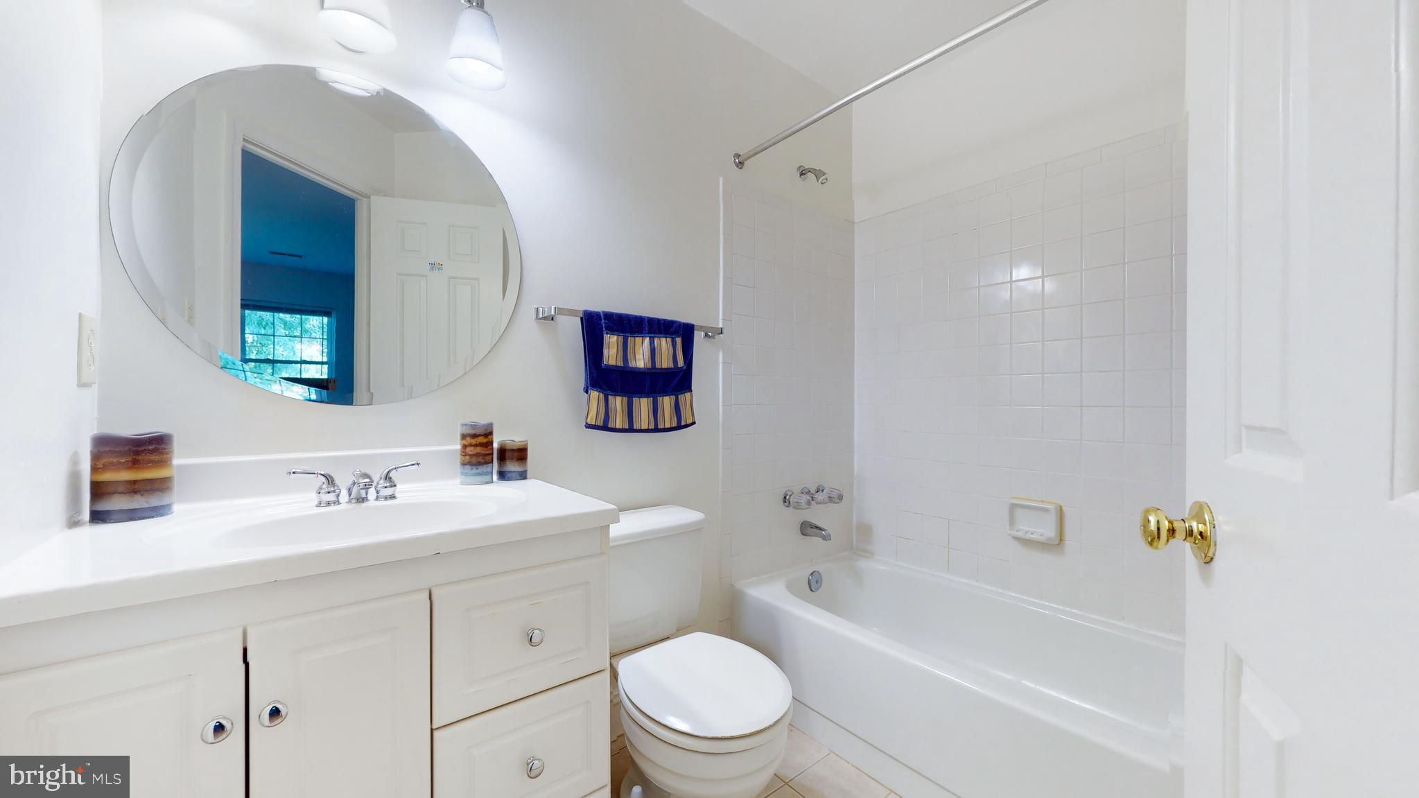 LAKESHORE - Residential