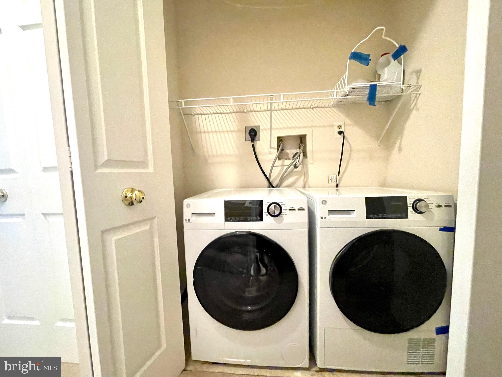 LAKESHORE - Residential