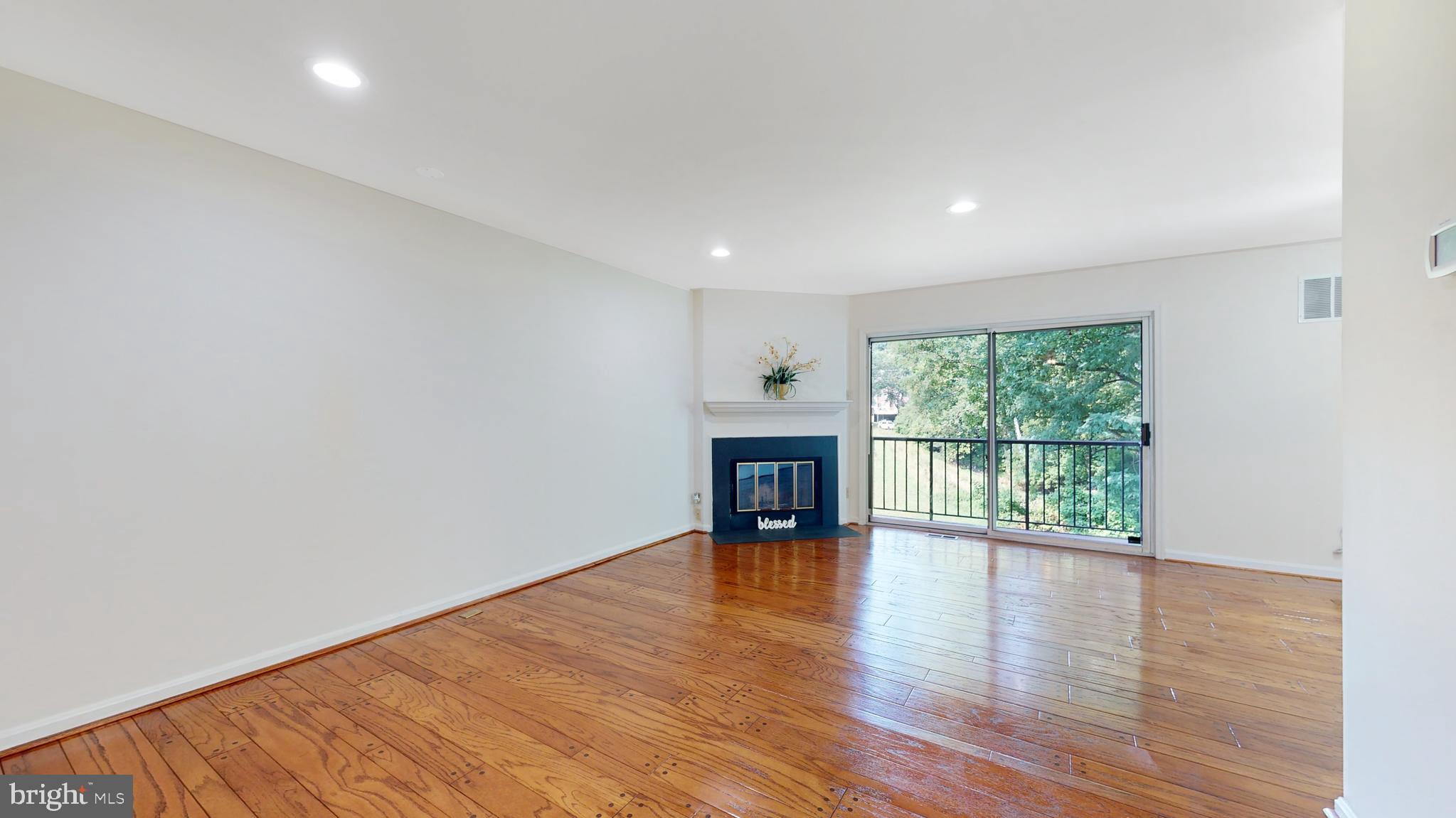 LAKESHORE - Residential