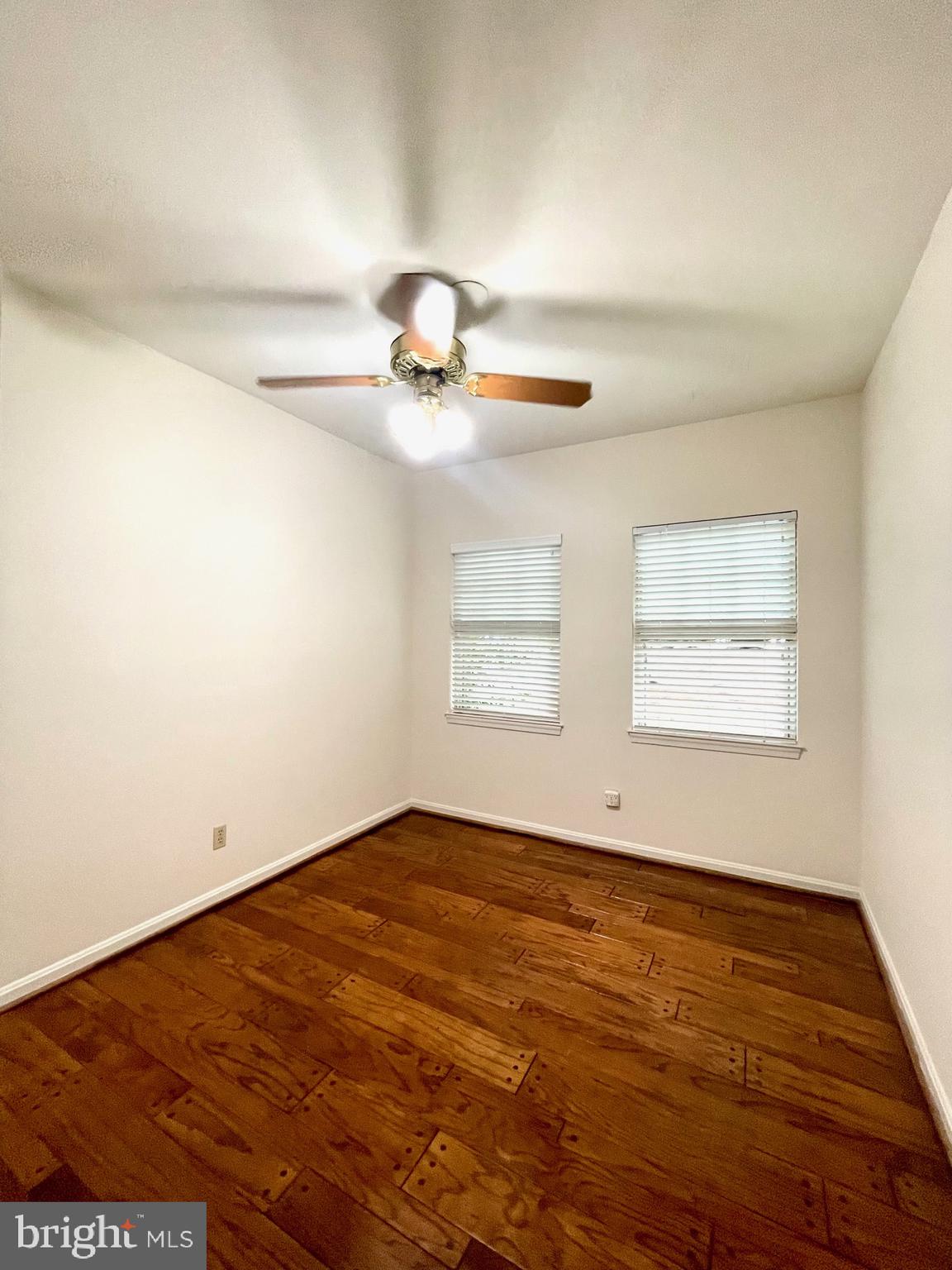 LAKESHORE - Residential