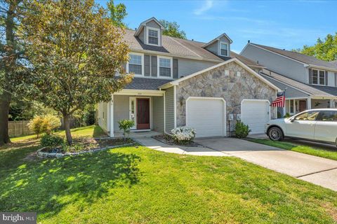 Townhouse For Sale - 305 Hazelwood Lane<br/> MARLTON, NJ 08053