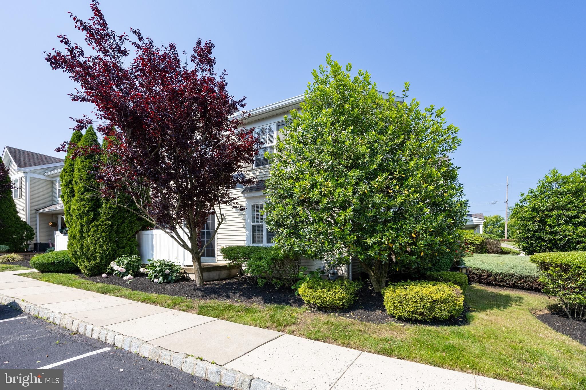 32 GRANITE LANE 8