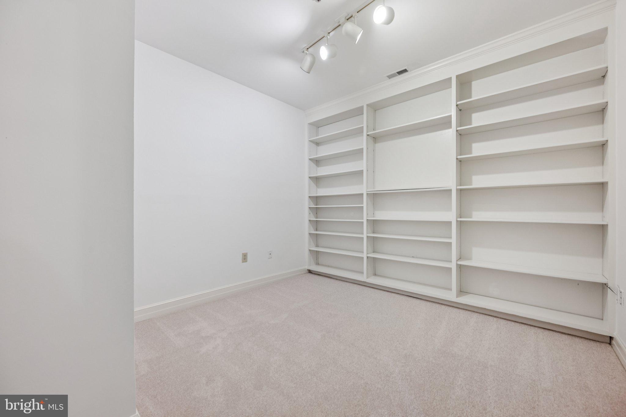 BROOKMONT - Residential