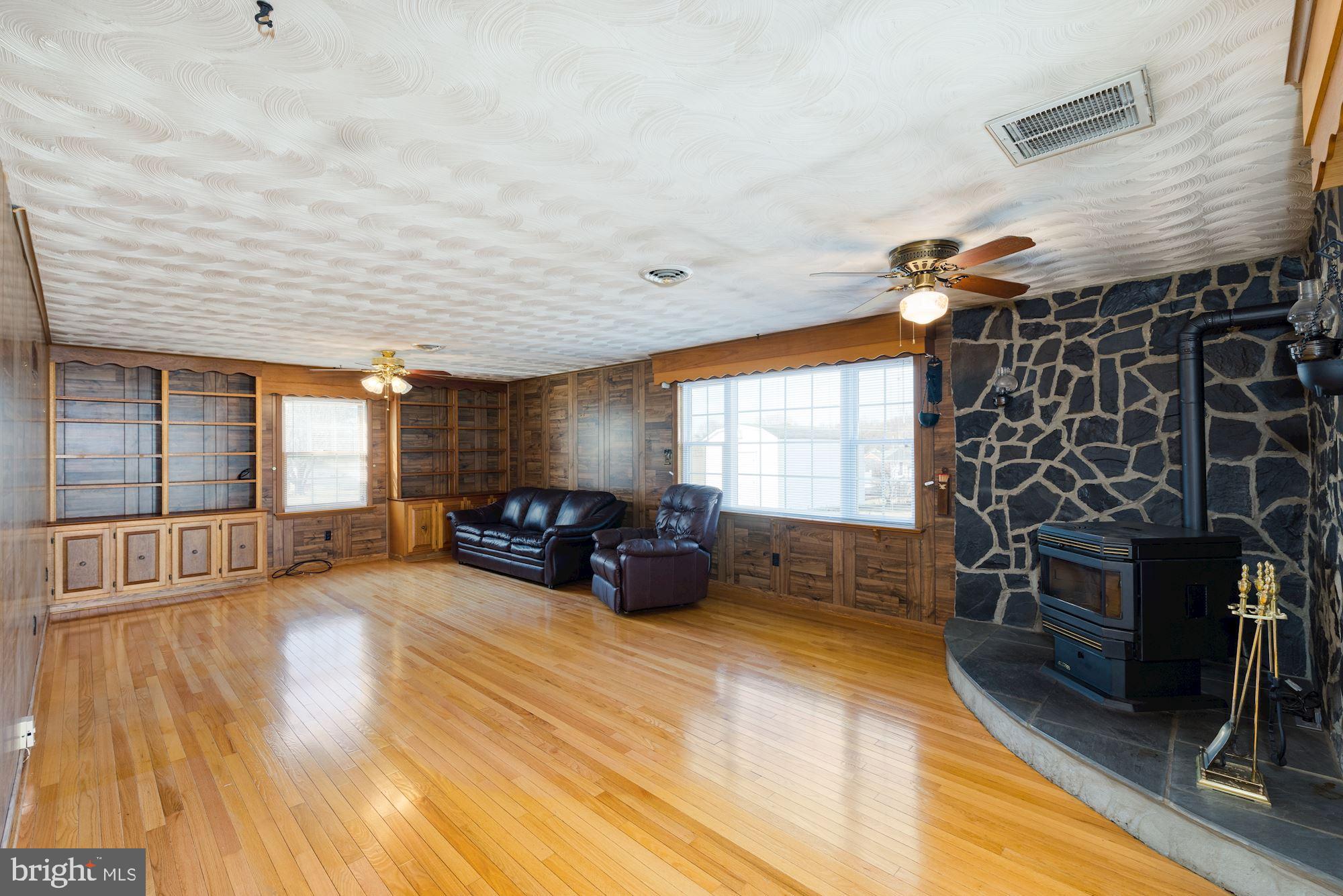 TUSCAWILLA HILLS - Residential