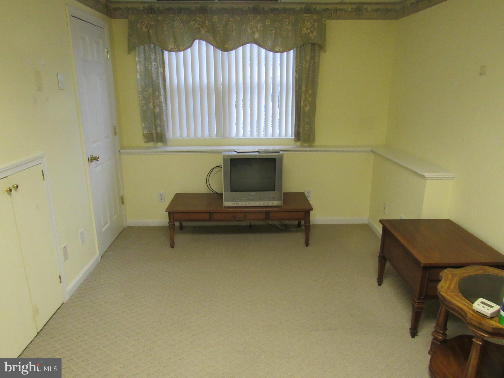 TWIN RIVER BEACH - Residential