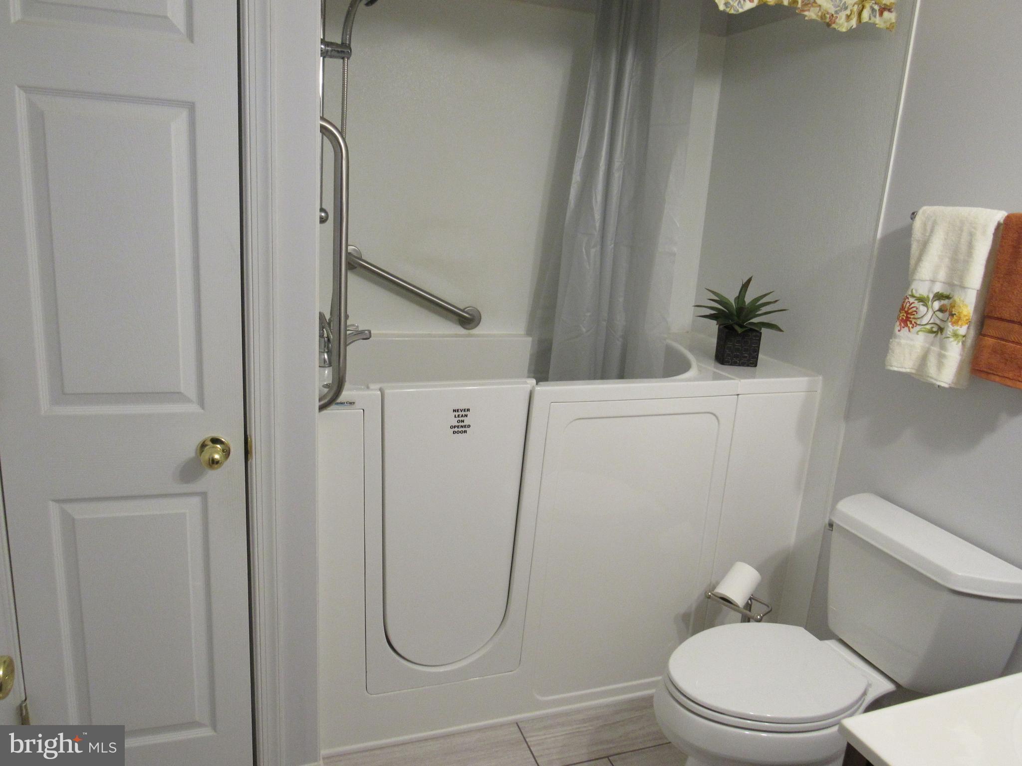 TWIN RIVER BEACH - Residential