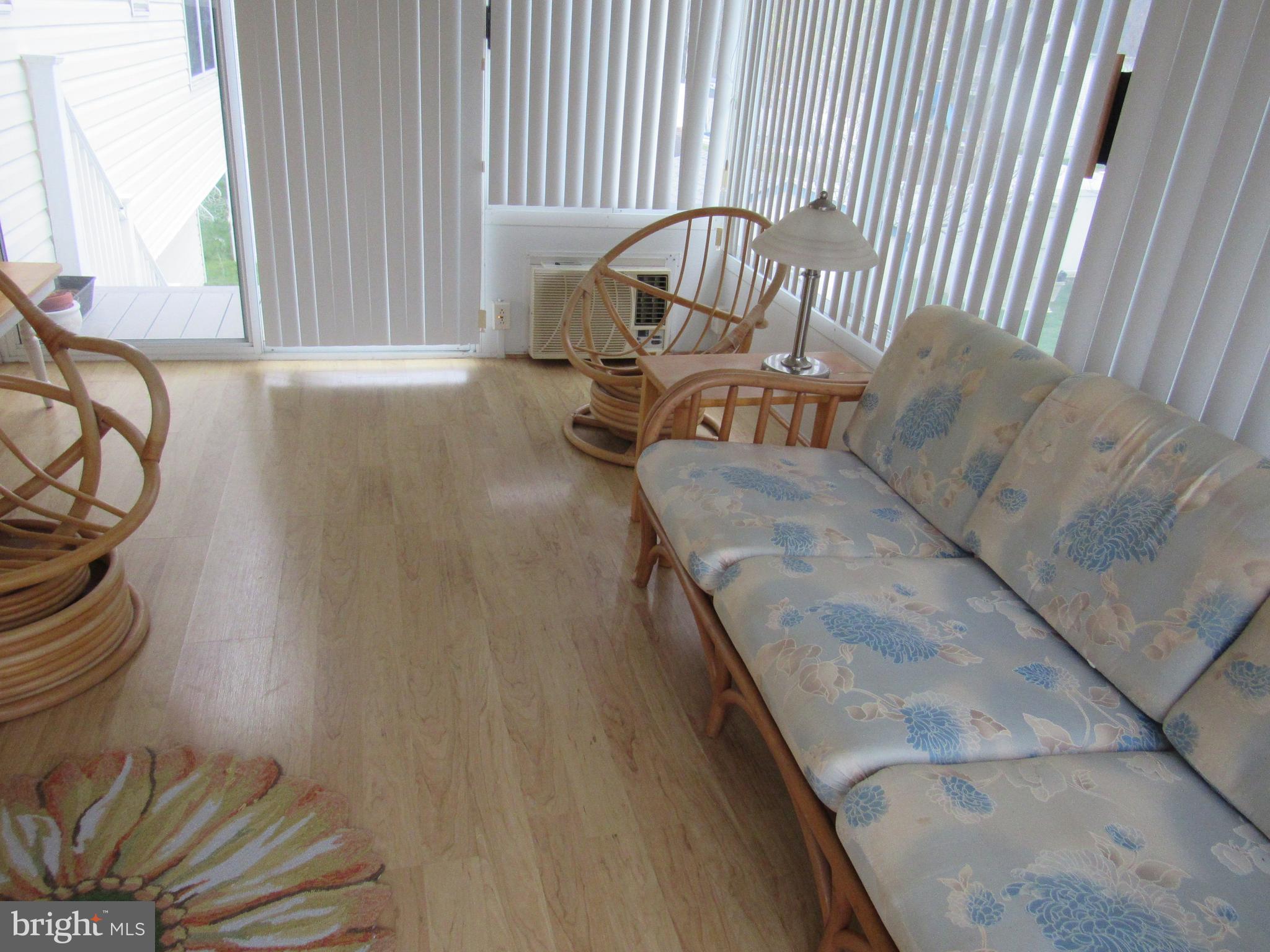 TWIN RIVER BEACH - Residential