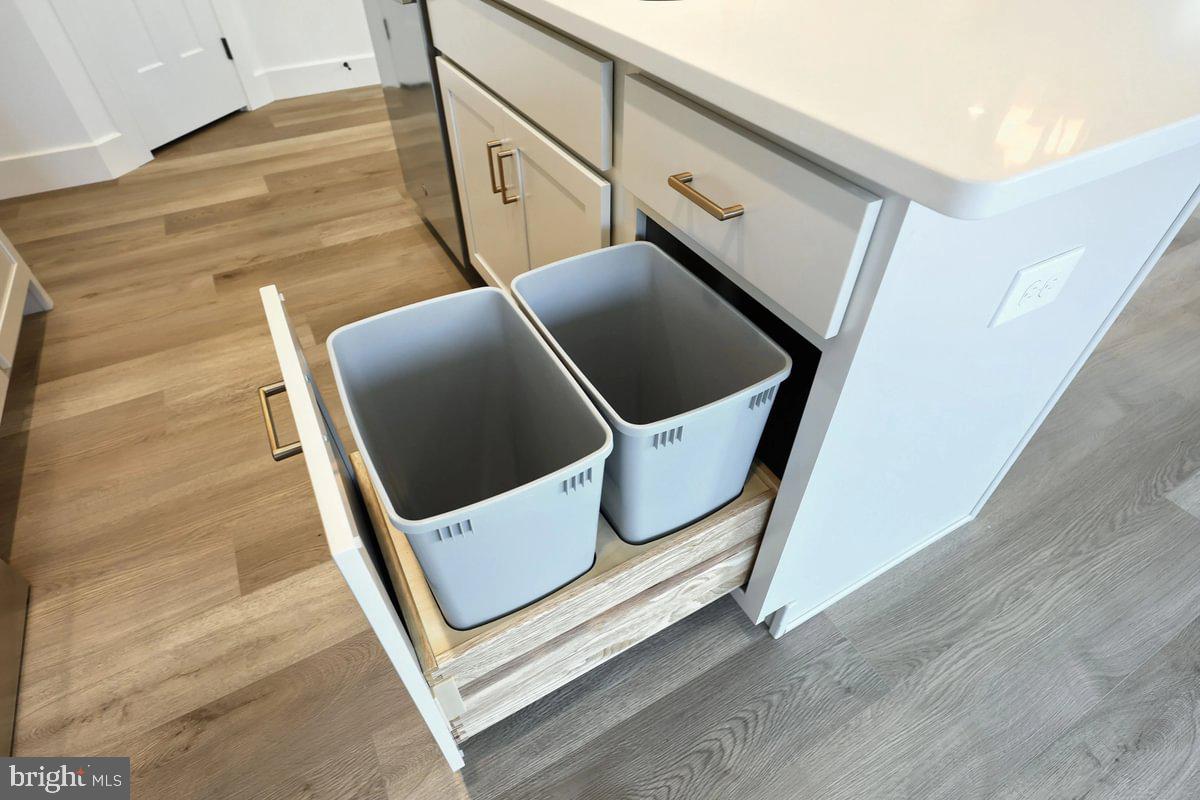 HAMPTON HEIGHTS - Residential