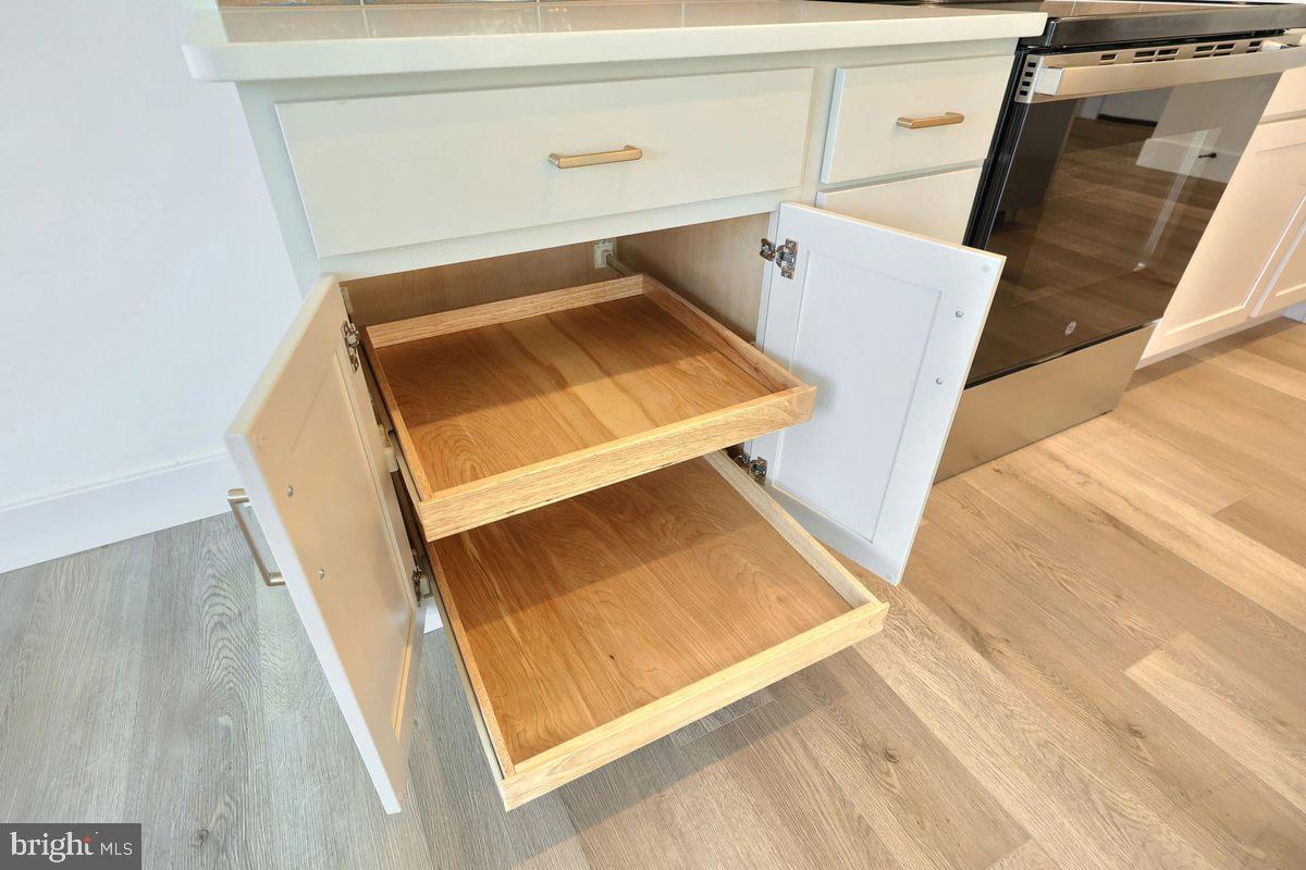 HAMPTON HEIGHTS - Residential