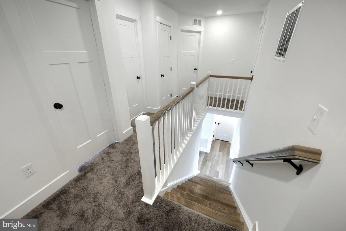 HAMPTON HEIGHTS - Residential